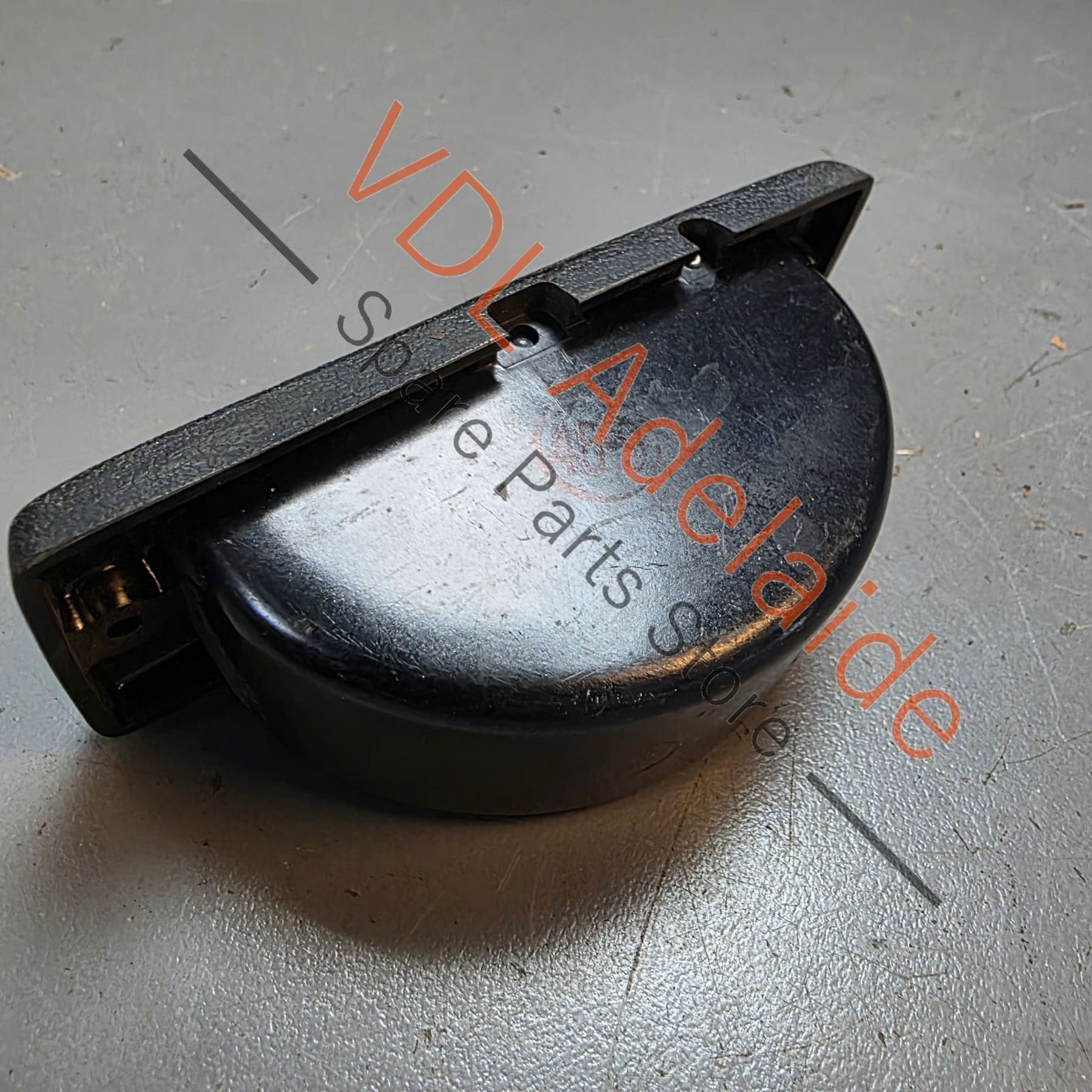 Datsun 510 1600 Rear Door Ash Tray #03 - Image 4