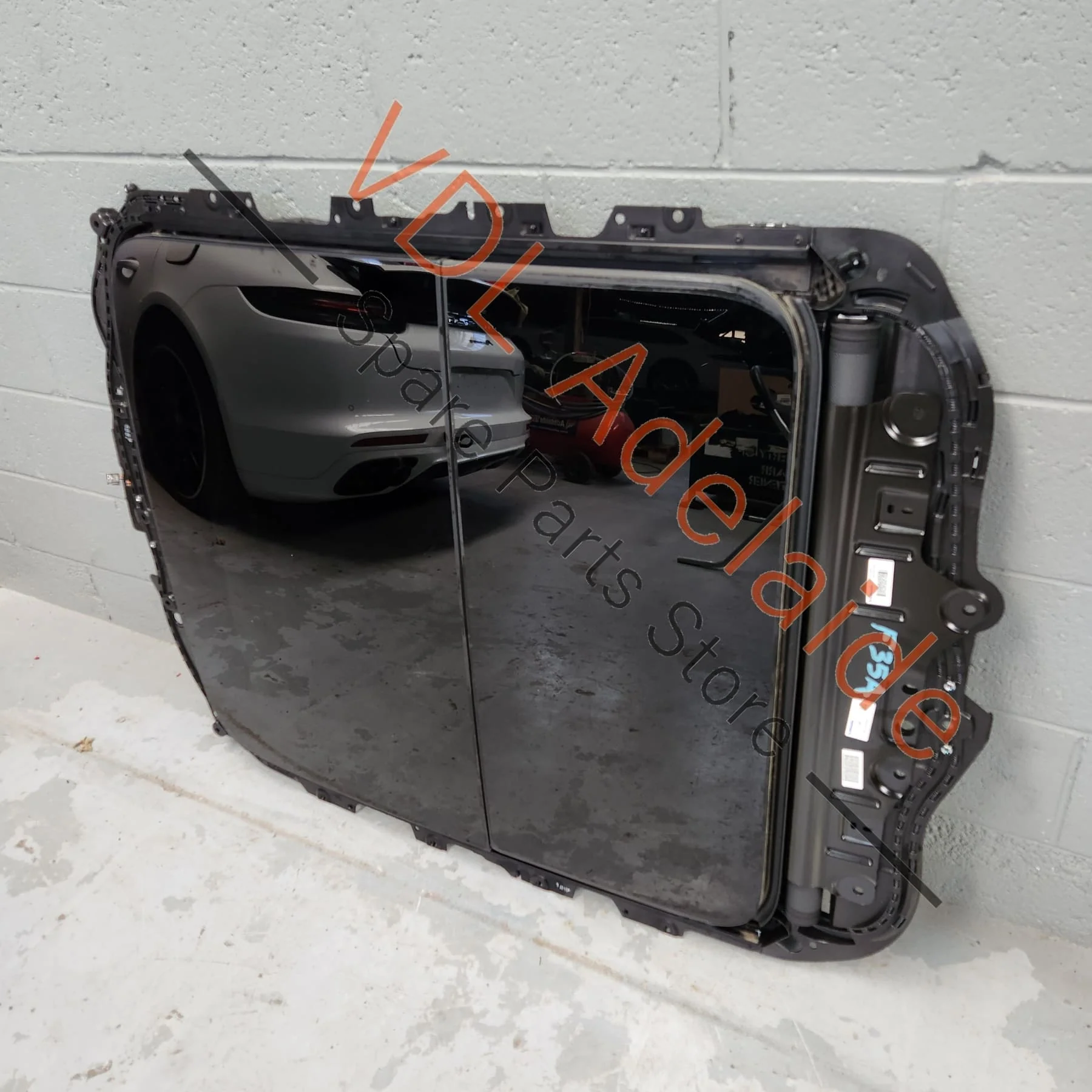 Audi Q3 RSQ3 Panoramic Glass Roof Sunroof Assembly 4M8877307A 1NX 4M8877049 4M8877055 4M8877056 - Image 4