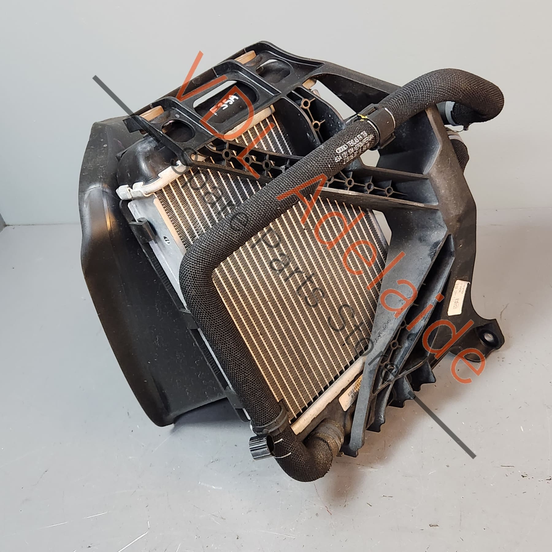 Audi RSQ3 Right Side Additional Radiator Assembly 83A121260A 83A121674B 8K0121212C - Image 2