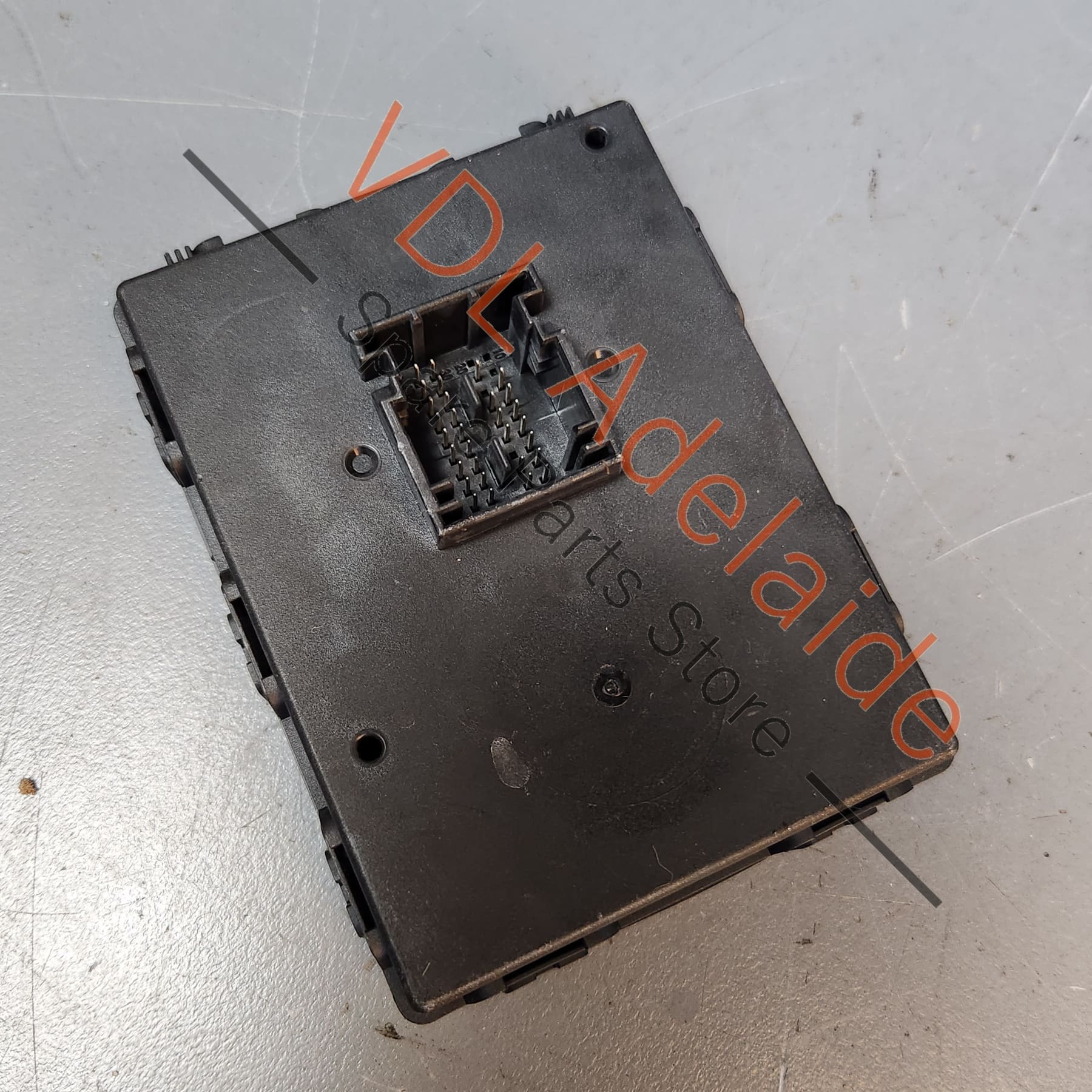 VW Audi Keyless Entry Control Module 3Q0959435N - Image 2