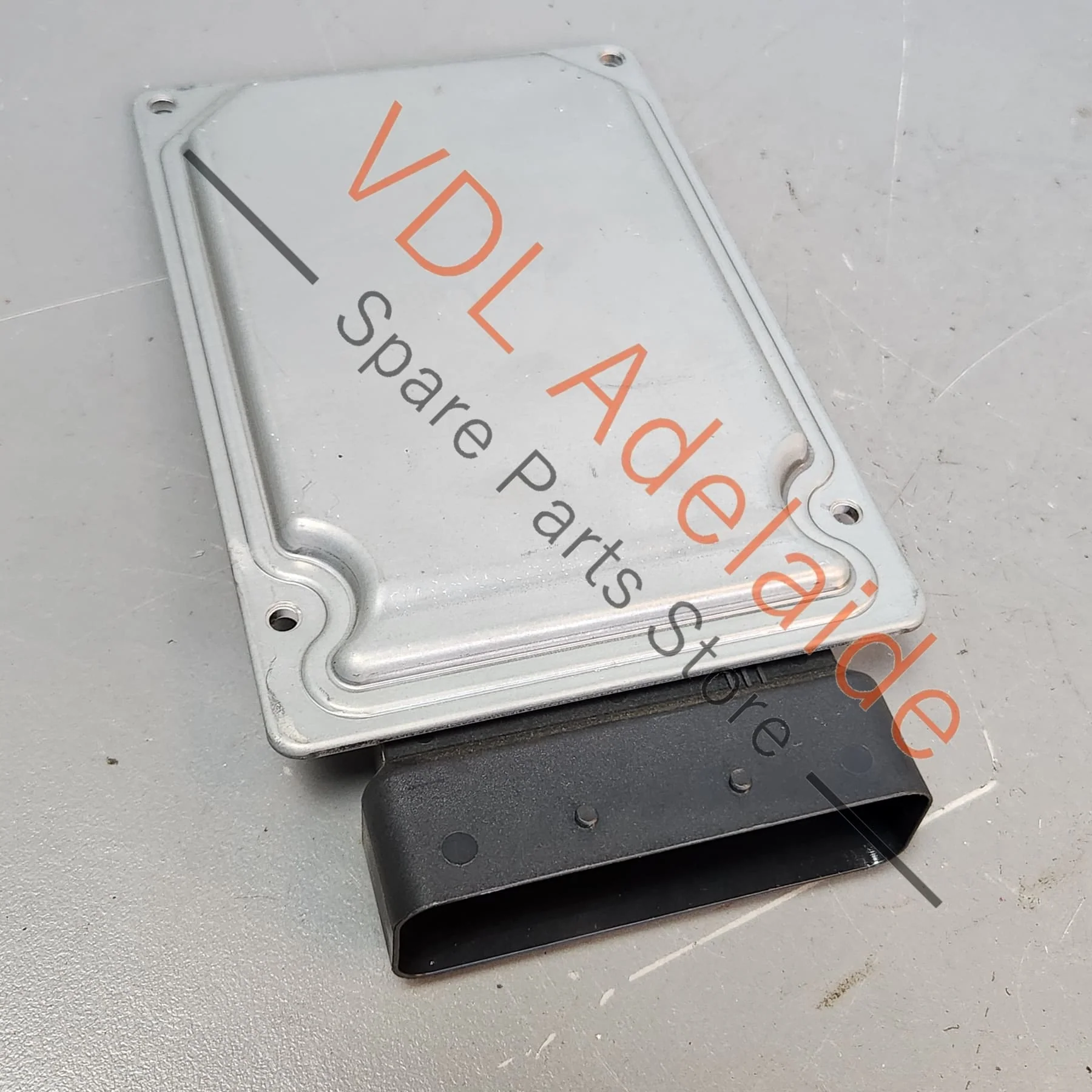 Audi RSQ3 Electric Active Dampening Suspension Control Module 5Q0907376B - Image 5