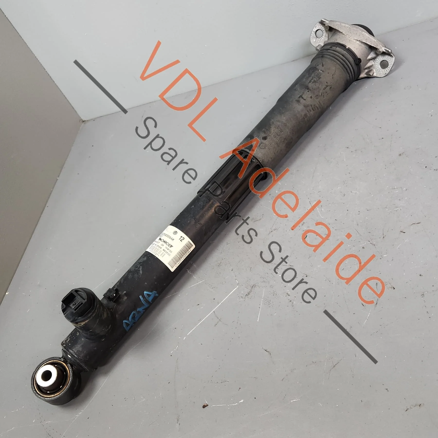 VW Golf GTi Rear Active Sports Electronic Shock Absorber 5Q0513045AK 5Q0512009AK