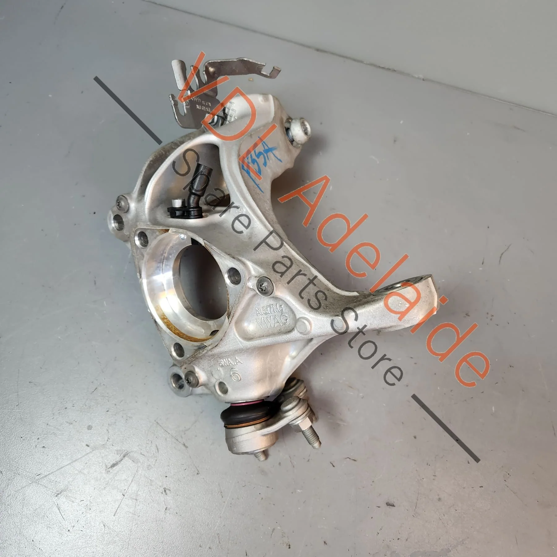 Audi RSQ3 F3 Golf MK8 Front Left Wheel Hub Bearing Housing Stub Knuckle 5WA407253A