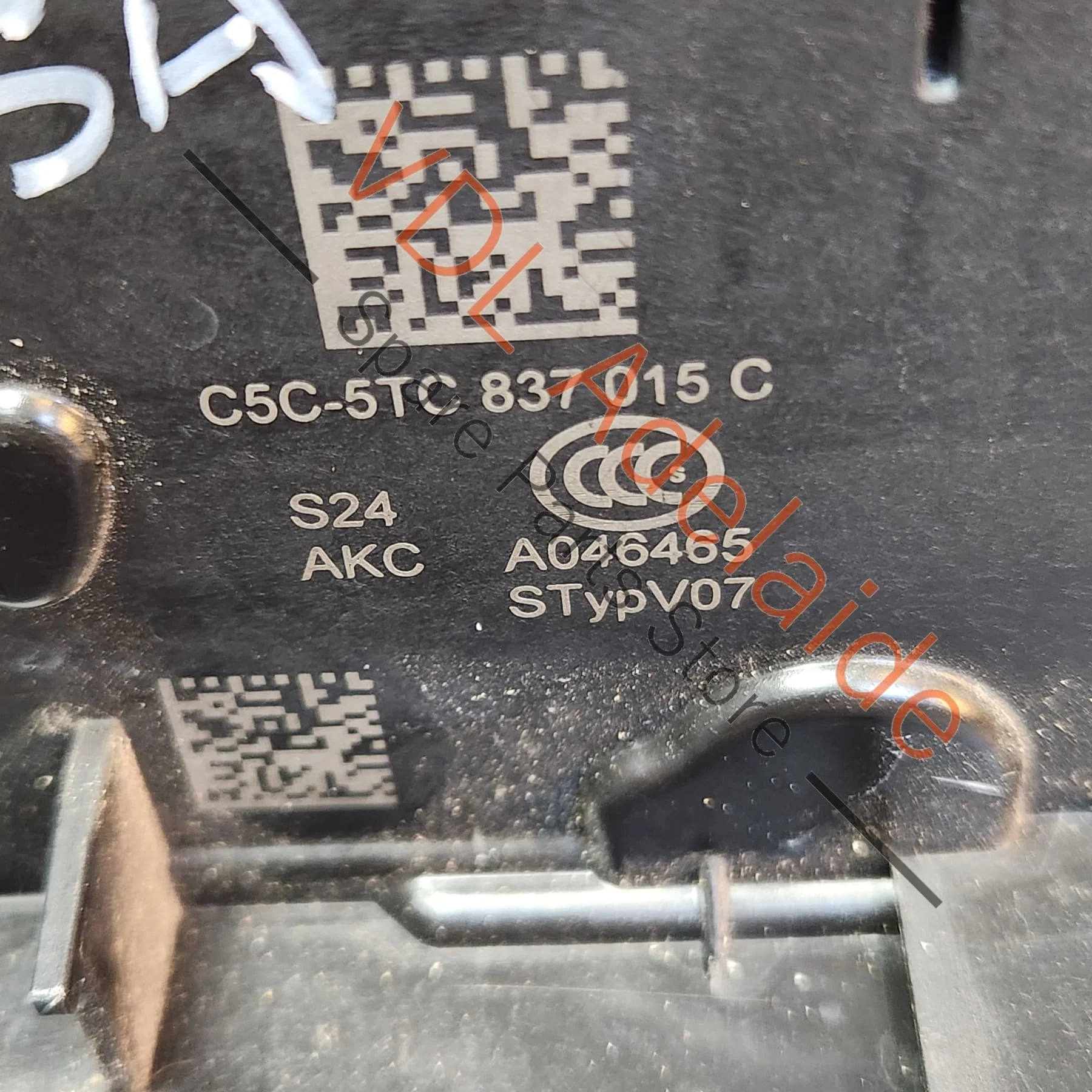 VW Crafter Audi Q3 RSQ3 F3 Front Left Door Lock Mechanism 5TC837015C - Image 2