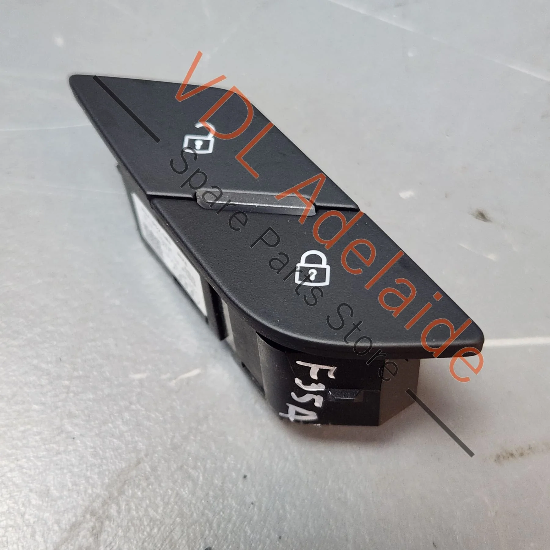 Audi Q3 RSQ3 F3 Drivers Door Central Locking Button Lock Unlock Switch 83A962108 NV6