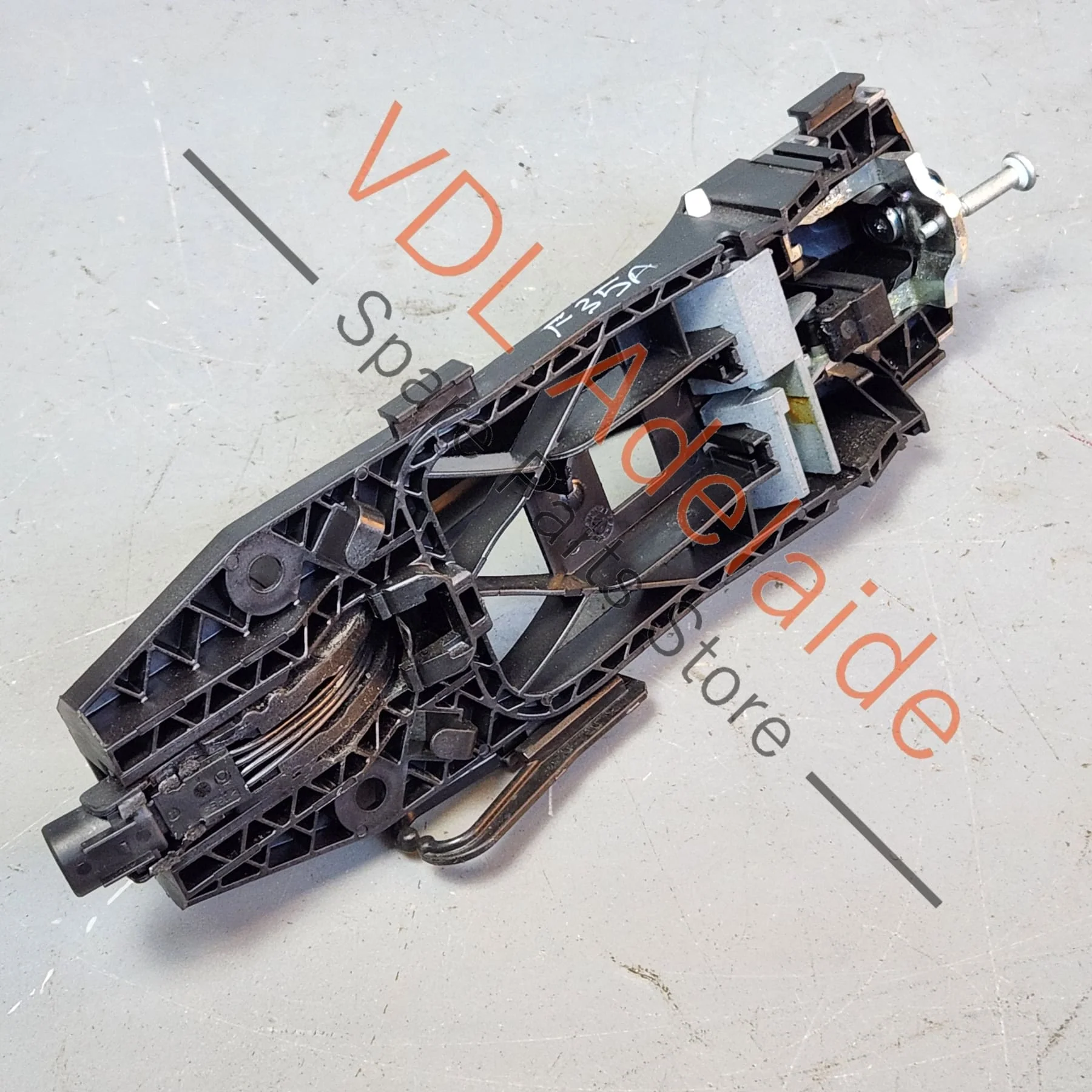 Audi Q3 RSQ3 F3 Right Side Exterior Door Handle for Keyless Entry and Mounting Bar 8V0837885 5G0837206R GRU / 5G0837206Q - Image 6