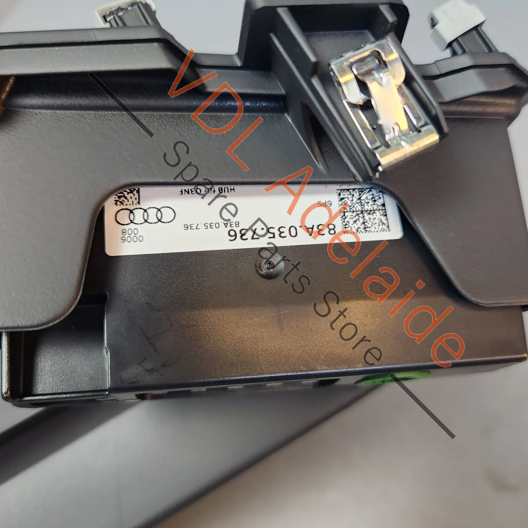 Audi RSQ3 F3 Double USB Port & Cordless Phone Charging Dock 83A035736 - Image 6