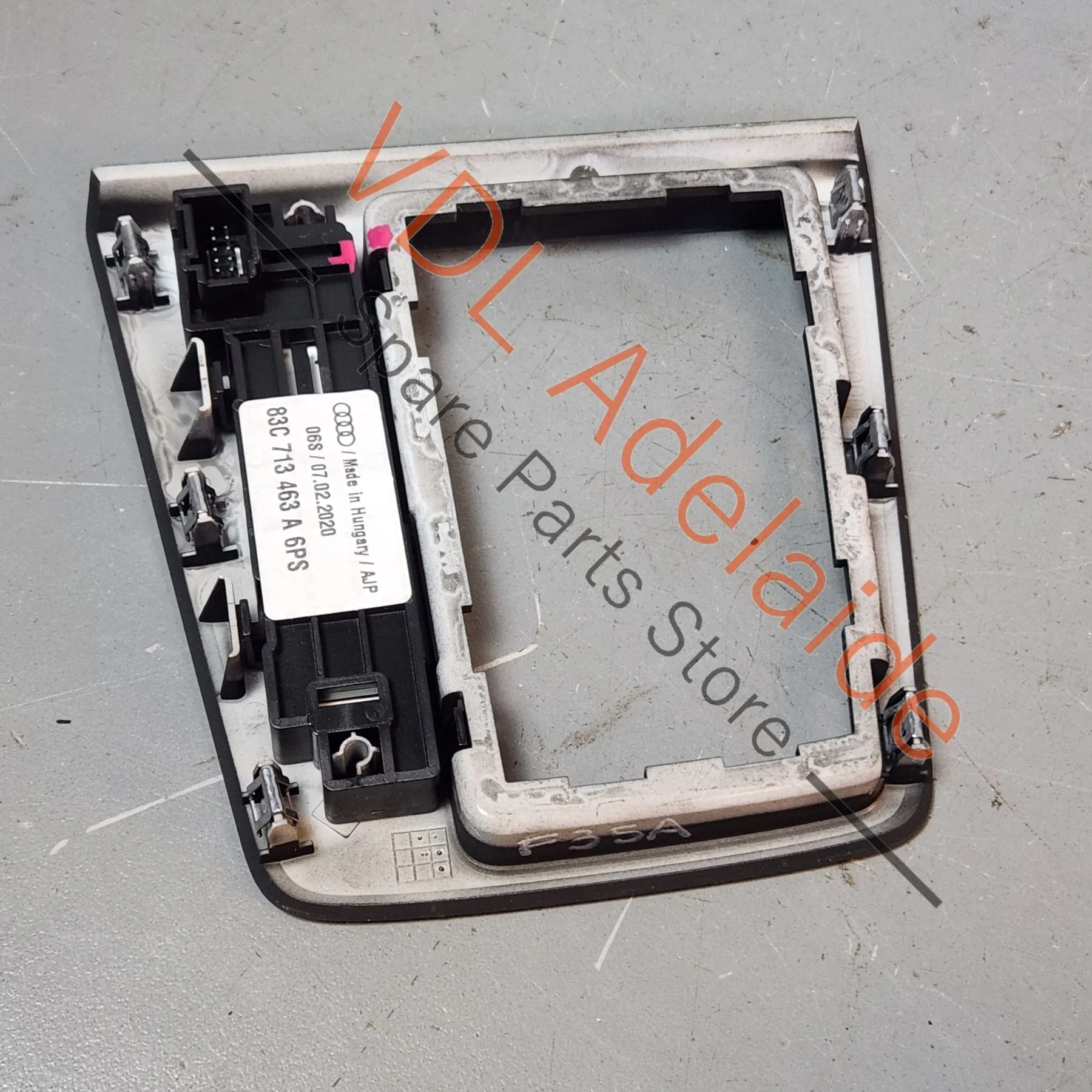 Audi RSQ3 F3 Gear Shift Select Indicator Panel Trim Display Unit 83C713463A 6PS - Image 2