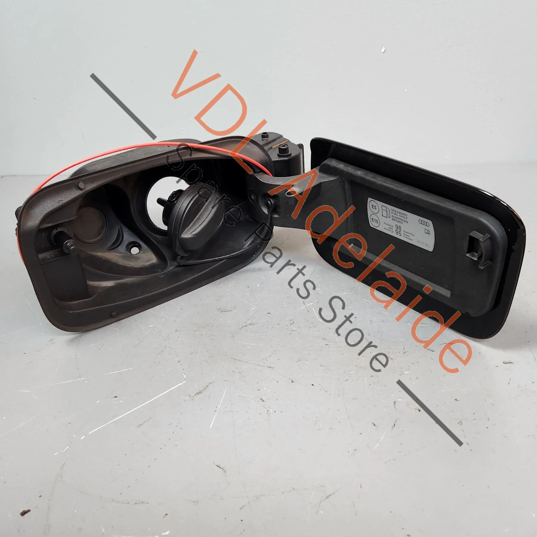 Audi Q3 RSQ3 F3 Fuel Filler Flap Door 83A809907A GRU 83A809906 0E0E Mythosschwarz Black Metallic - Image 2