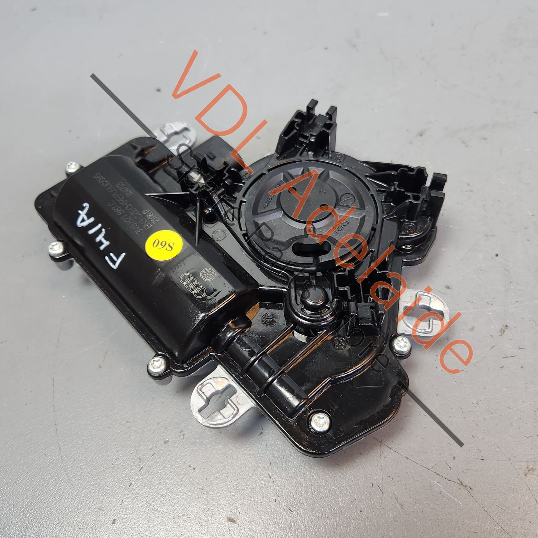 Audi A4 S4 B9 Q5 Electric Tailgate Pull Down Servo Motor 3V5827887B