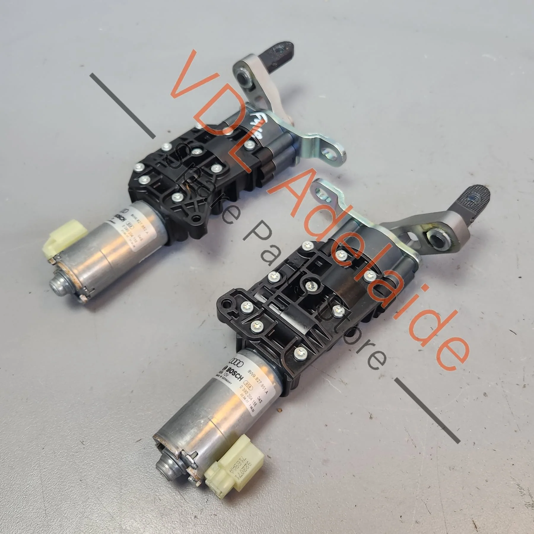 Pair of Audi A4 S4 RS4 B9 Wagon Avant Rear Hatch Tailgate Electric Opening Closing Motors 8W9827851D 8W9827852D