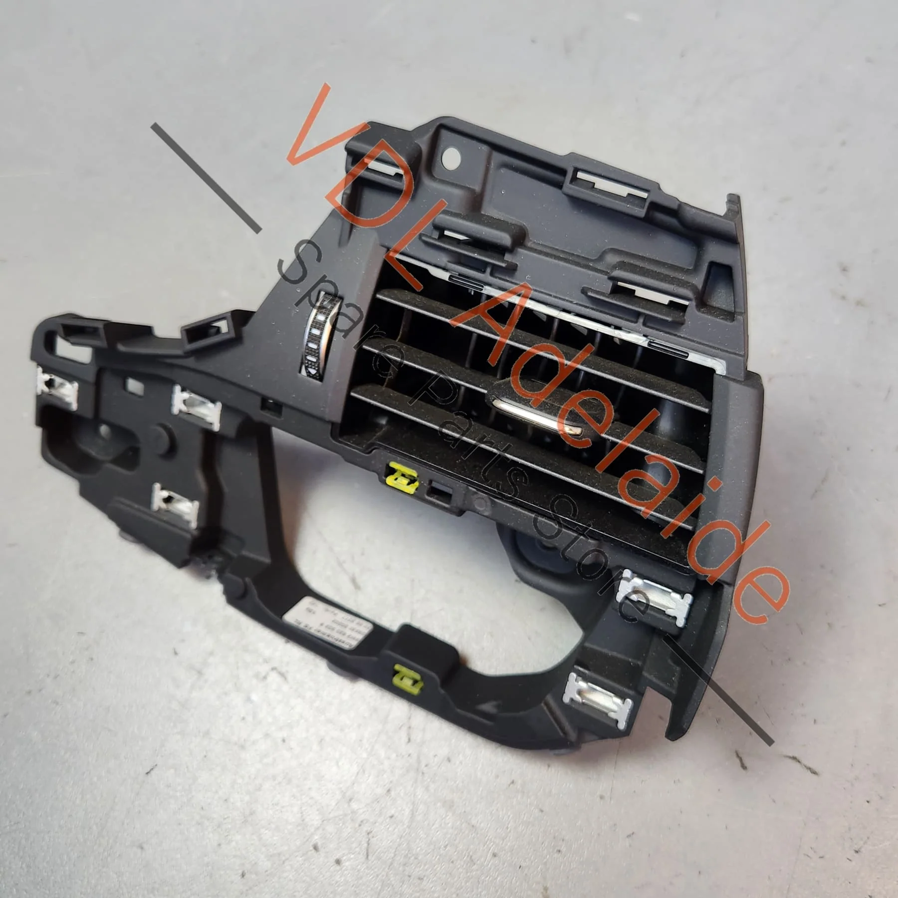 Audi A4 S4 B9 RHS Right Dashboard Air Vent for Air Conditioning 8W0820902B