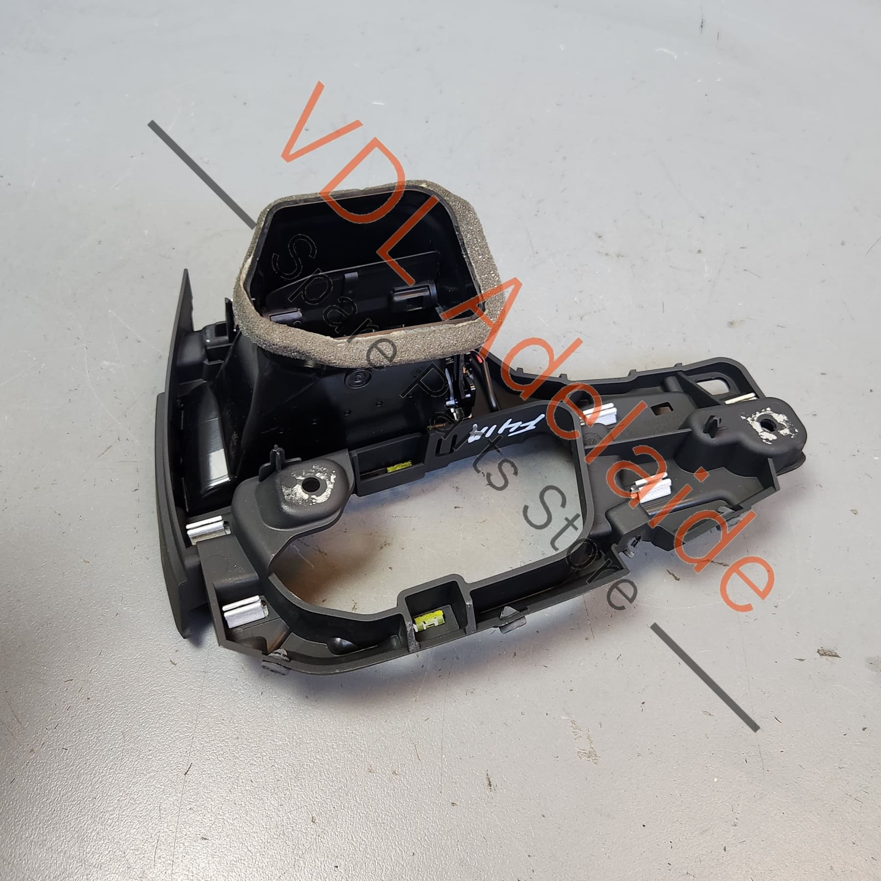 Audi A4 S4 B9 RHS Right Dashboard Air Vent for Air Conditioning 8W0820902B - Image 6