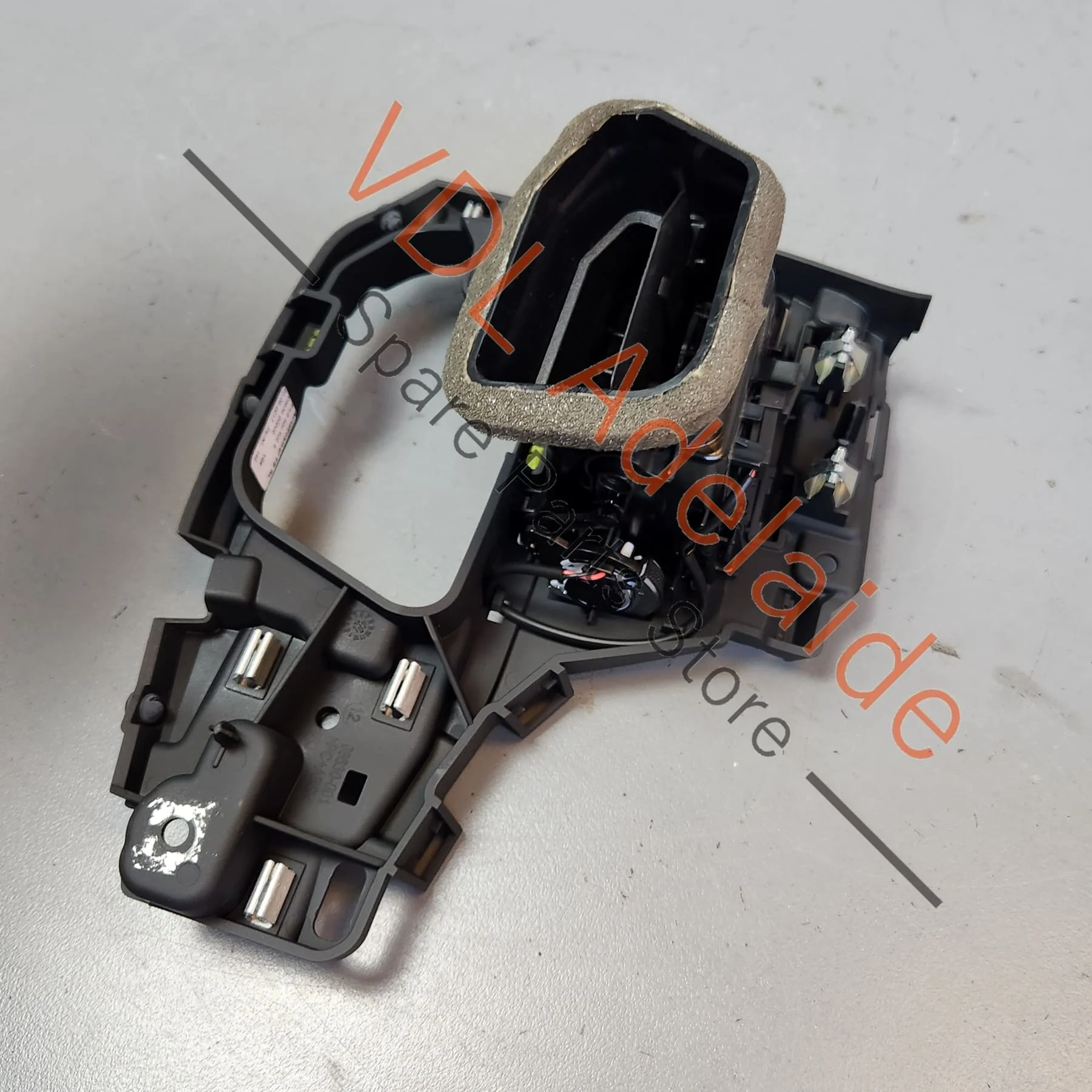 Audi A4 S4 B9 RHS Right Dashboard Air Vent for Air Conditioning 8W0820902B - Image 7