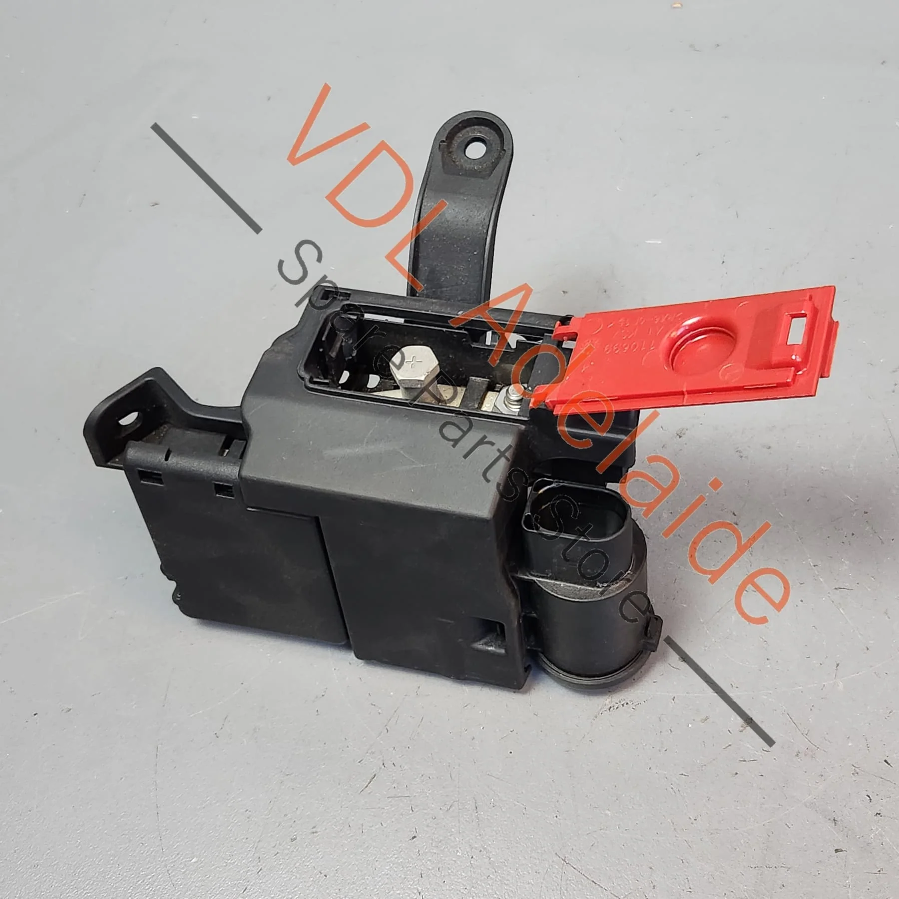 Audi A4 S4 B9 Battery Jump Start Main Fuse Board 8W0941824AK