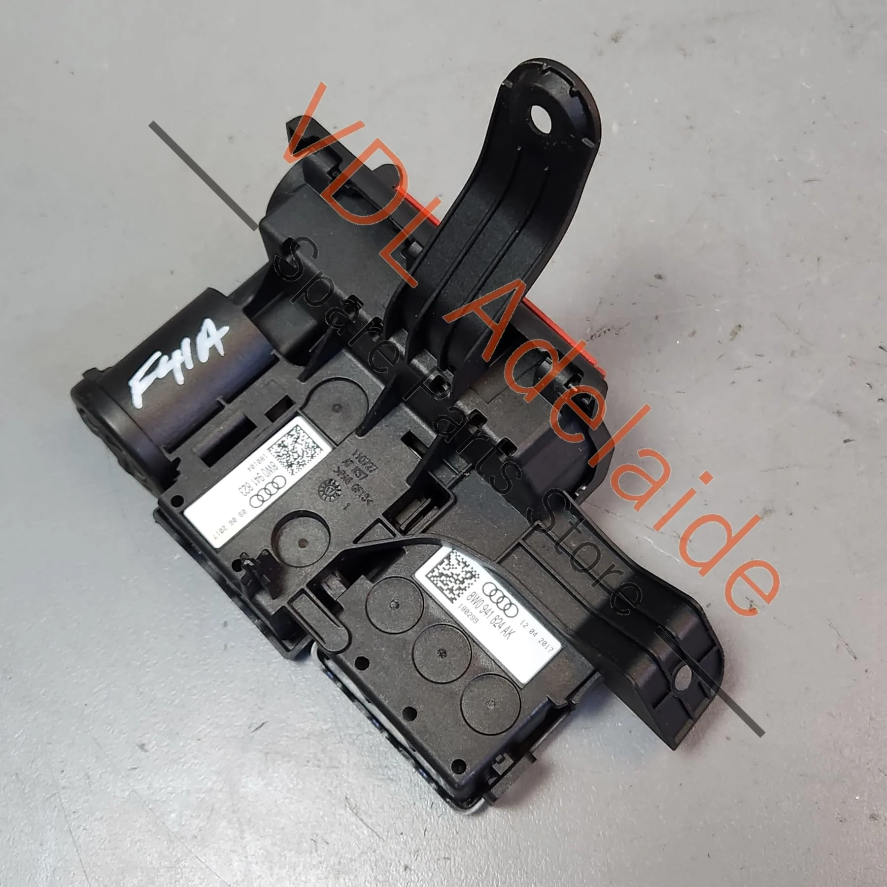 Audi A4 S4 B9 Battery Jump Start Main Fuse Board 8W0941824AK - Image 5