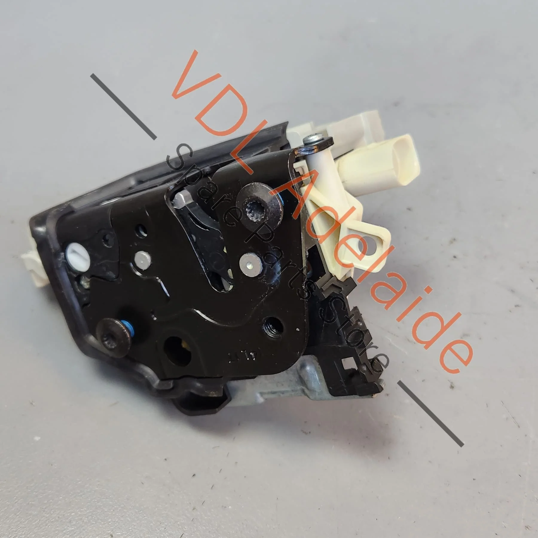 Audi A4 S4 RS4 B9 Left Rear Door Lock Mechanism Motor 4G0839015F - Image 2