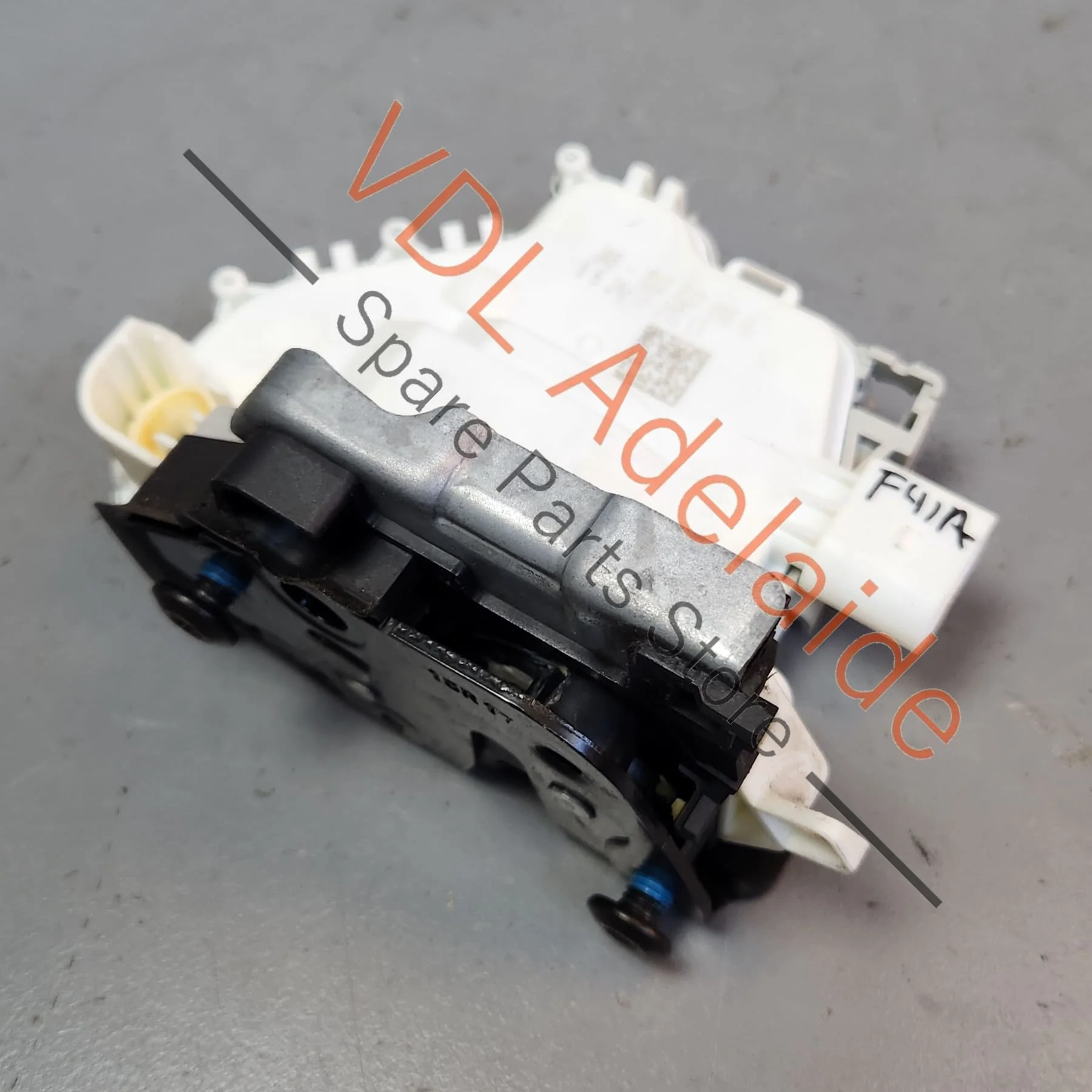 Audi A4 S4 RS4 B9 Front Right Drivers Door Lock Mechanism Motor 8X2837016B
