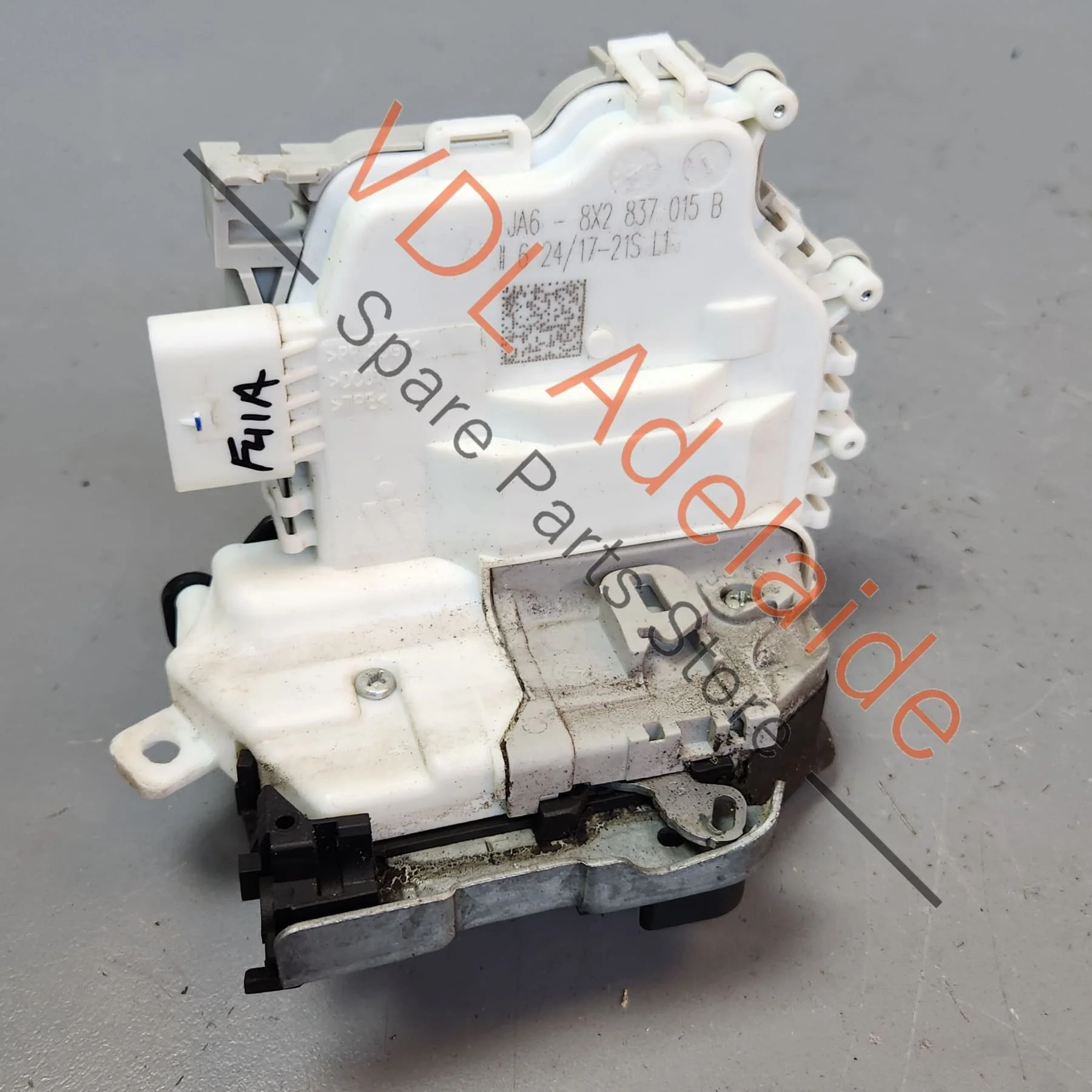 Audi A4 S4 RS4 B9 Front Left Passengers Door Lock Mechanism Motor 8X2837015B