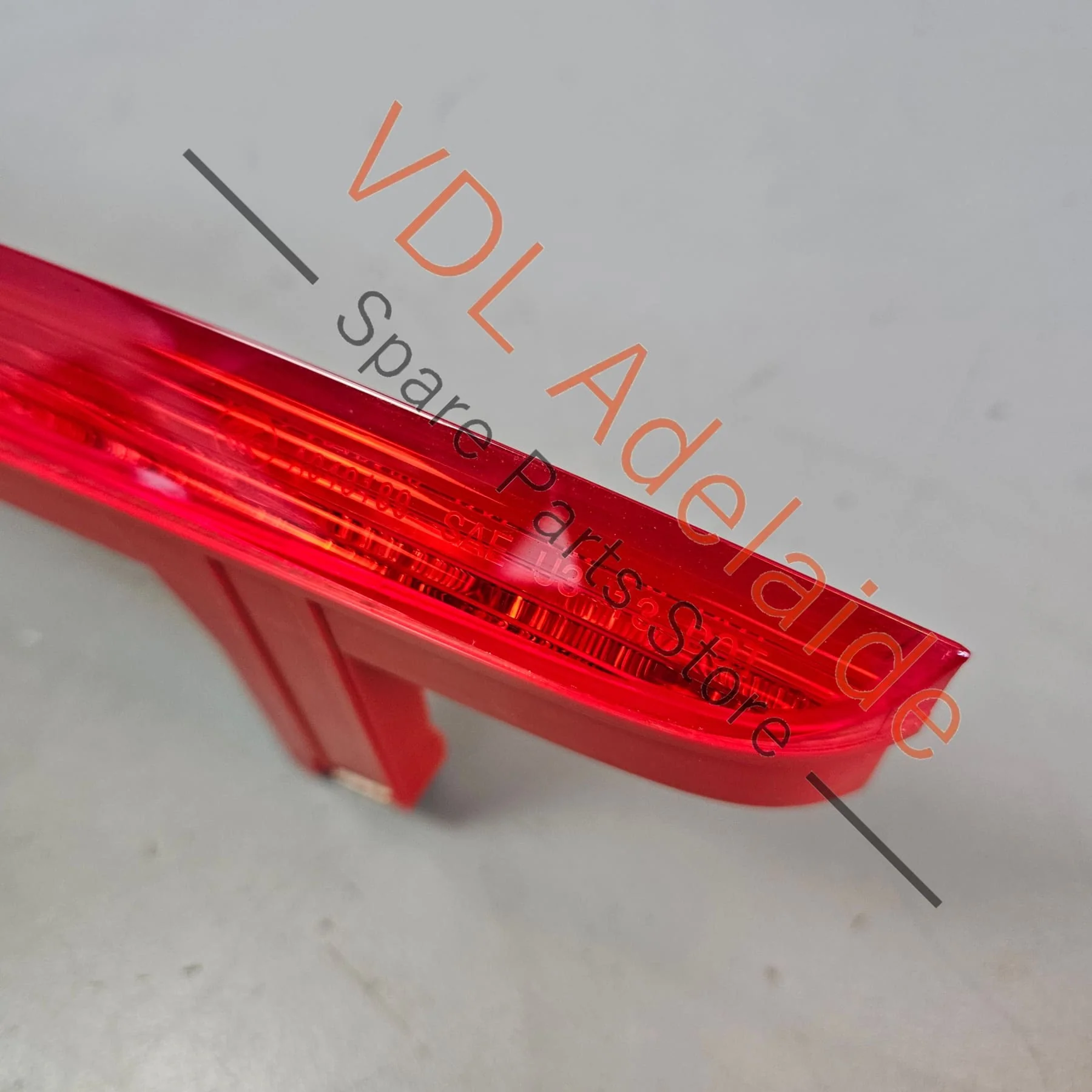 Audi A4 B9 Q7 4M Third Stop Brake Light High Level Middle LED 4M0945097 - Image 6