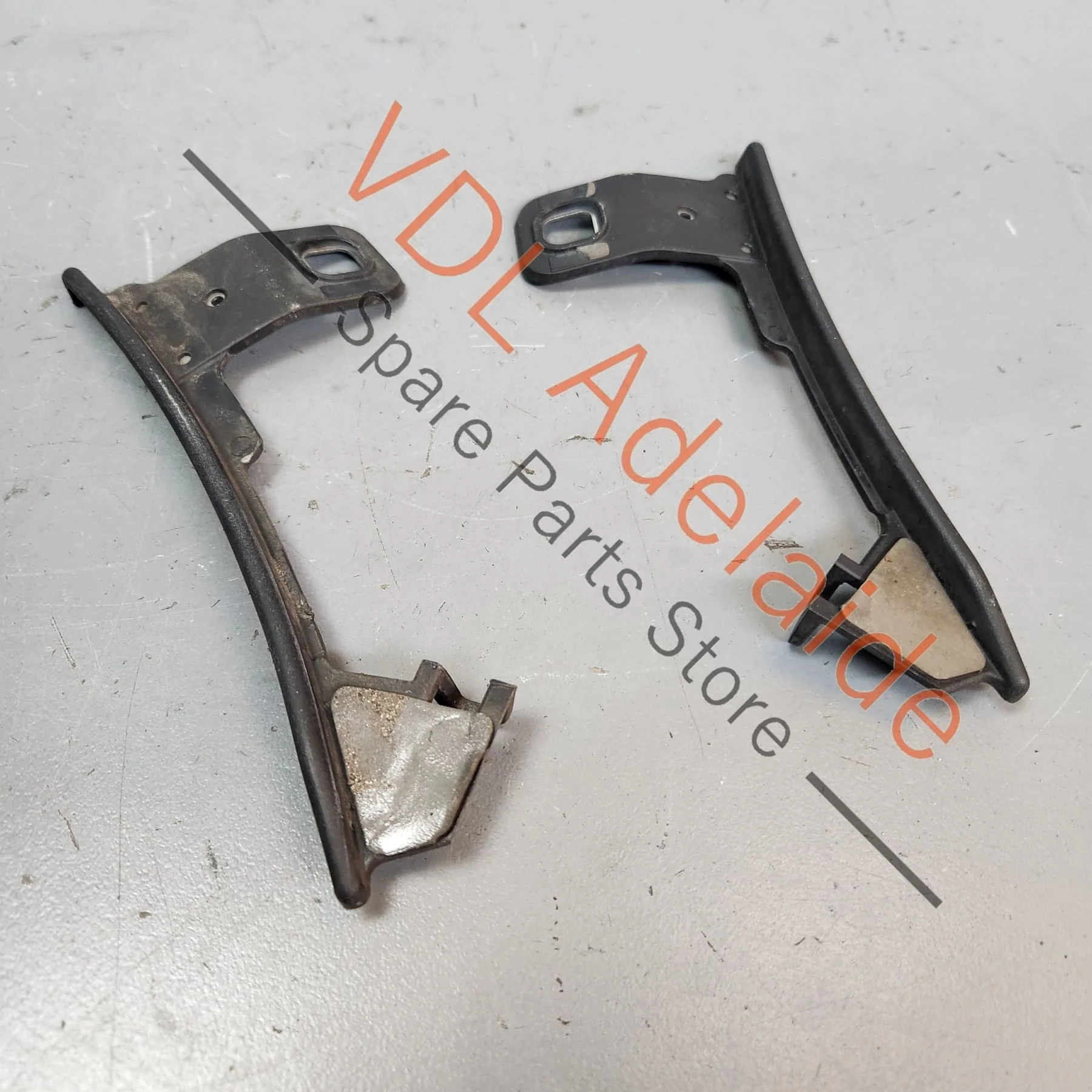 Genuine OEM Audi A4 Pair of Rear Wheel Arch Water Deflector Trim Strip Spoiler Accessory 8W0853827 8W0853828