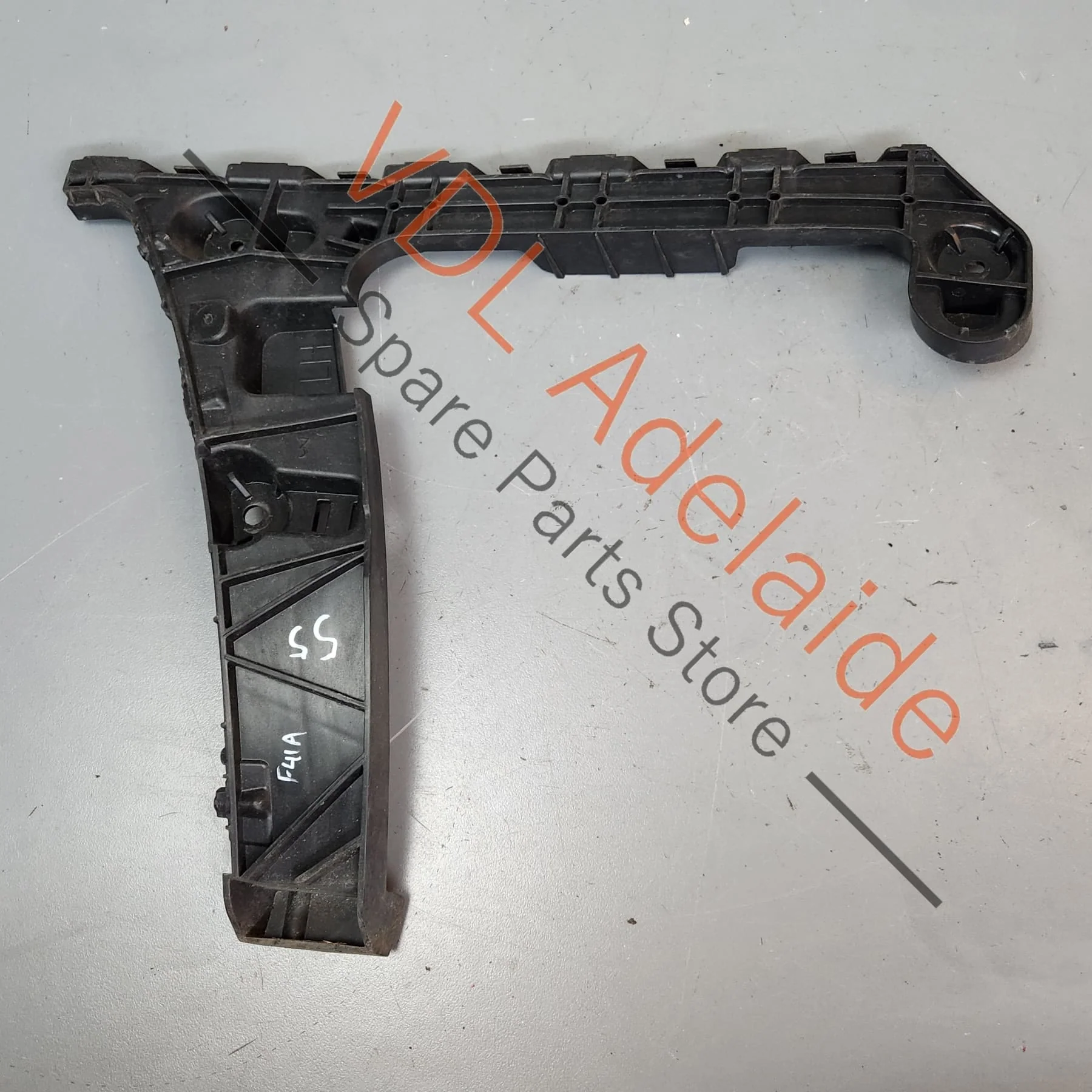 Audi A4 S4 Rear Left Bumper Side Guide Retaining Bracket 8W9807453 - Image 2