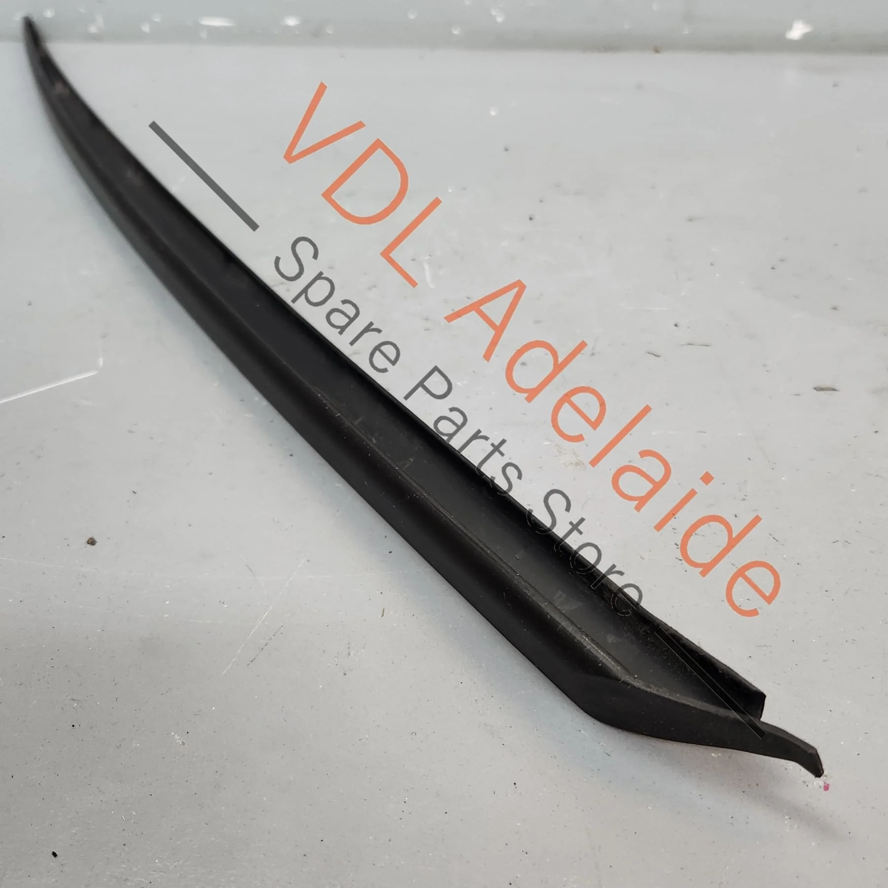 Audi A4 S4 RS4 Front Windscreen Water Deflector Strip Rubber Molding Left 8W0854327C 9B9