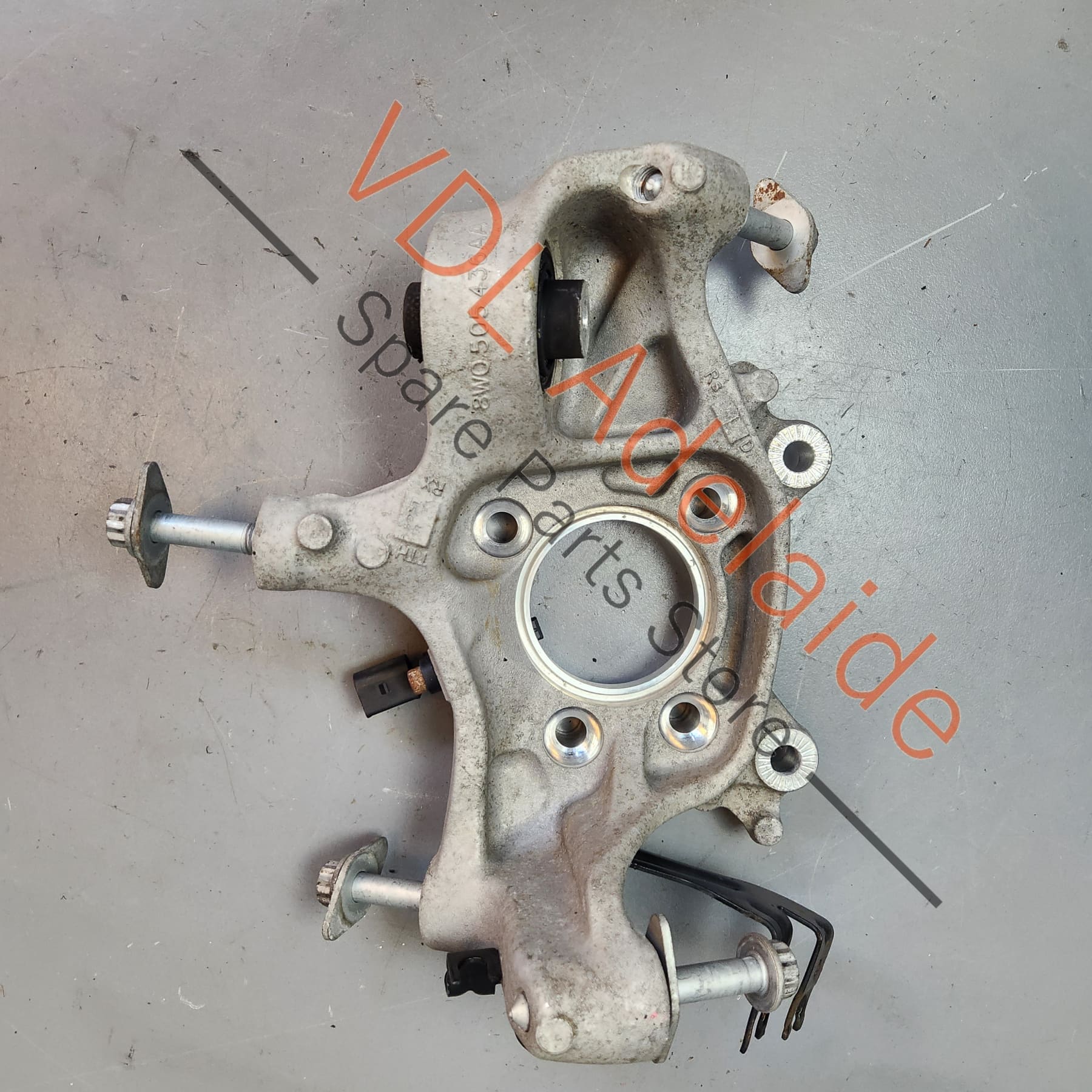 Audi A4 S4 B9 Rear Right Wheel Bearing Housing Stub Knuckle 8W0505432Q - Image 6