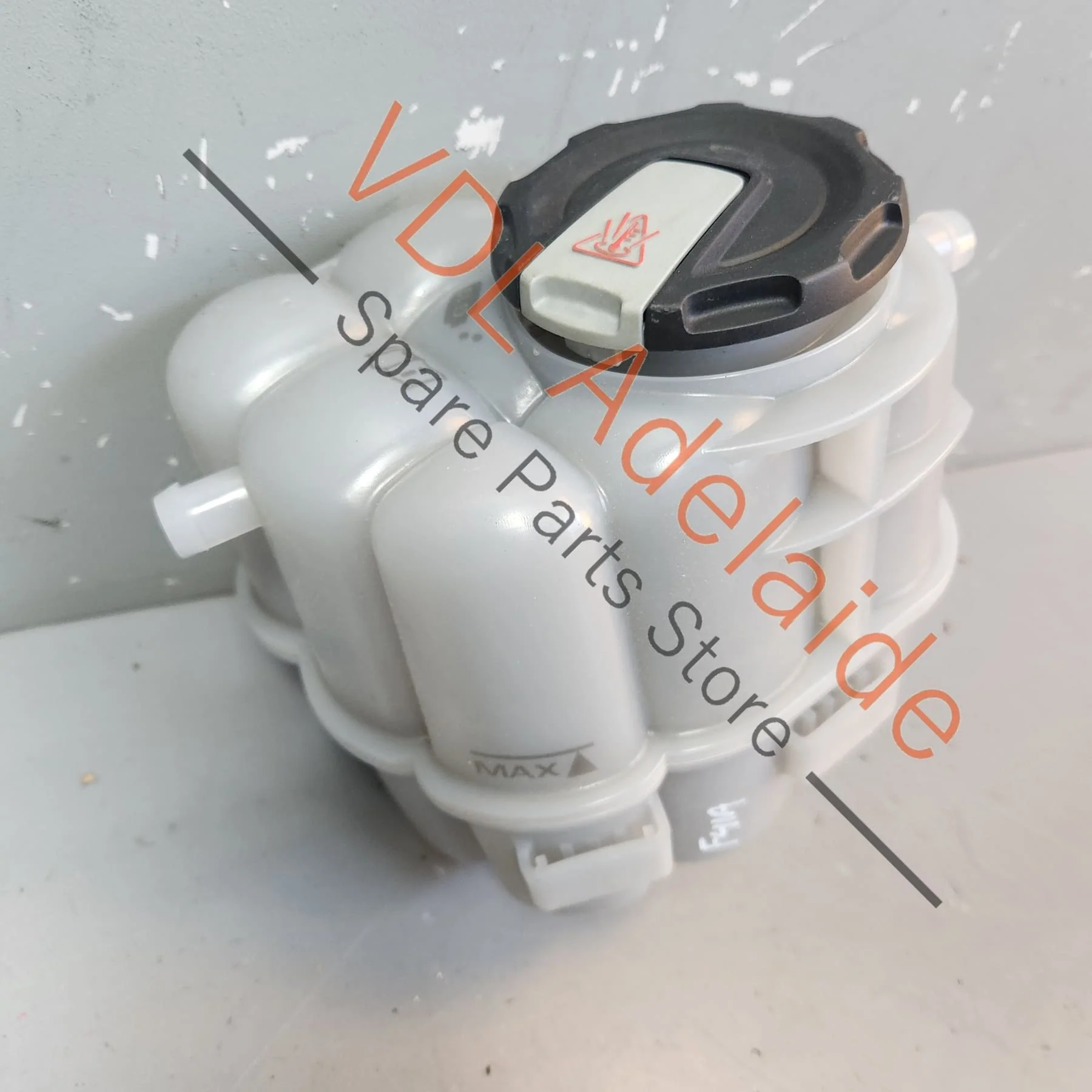 Audi A4 S4 Radiator Coolant Reservoir Tank w 1.6 BAR Cap 4M0121321K 8W2121405J