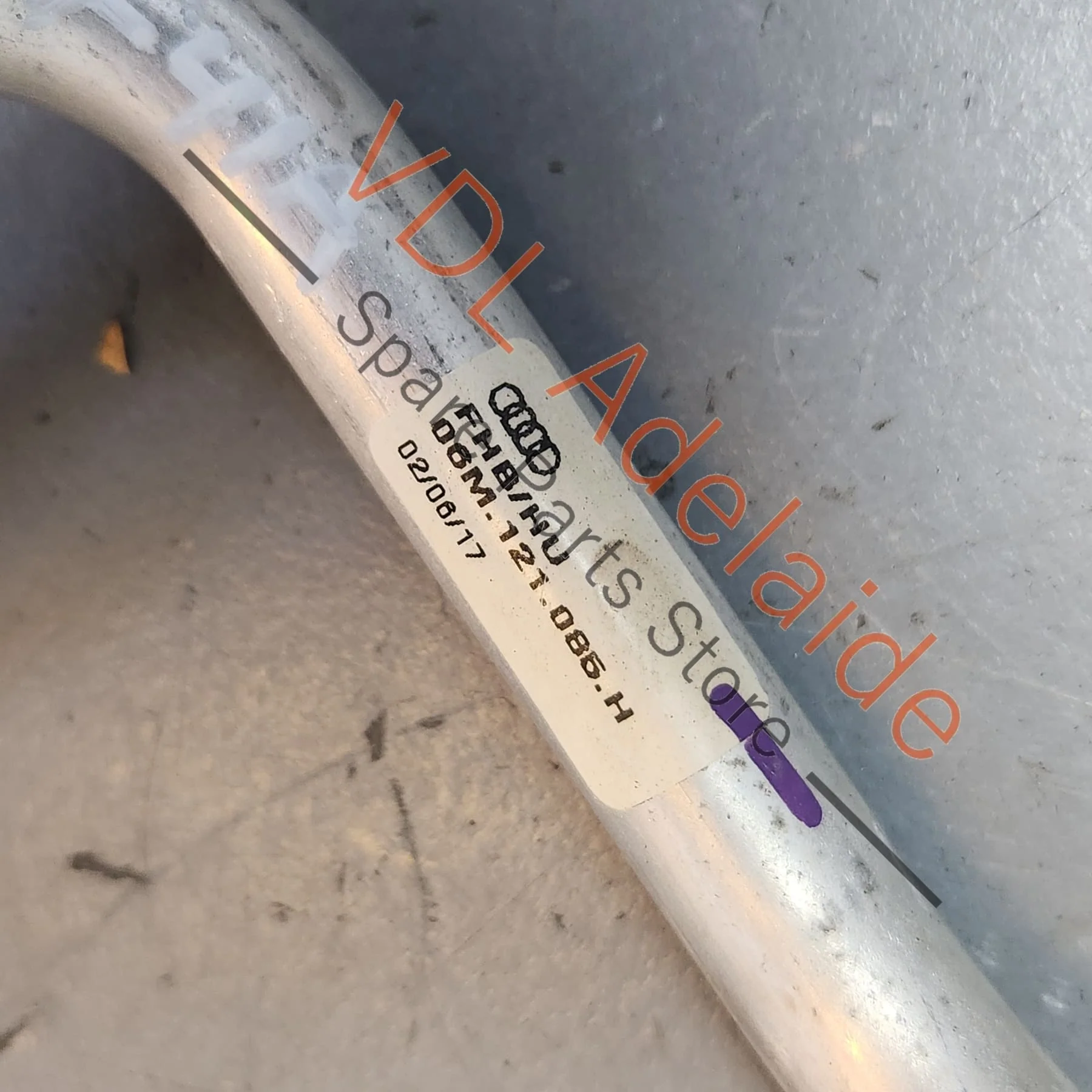 Audi S4 TFSI B9 3.0L Petrol V6 Water Coolant Hose Pipe 06M121085H 06M121085AF - Image 5
