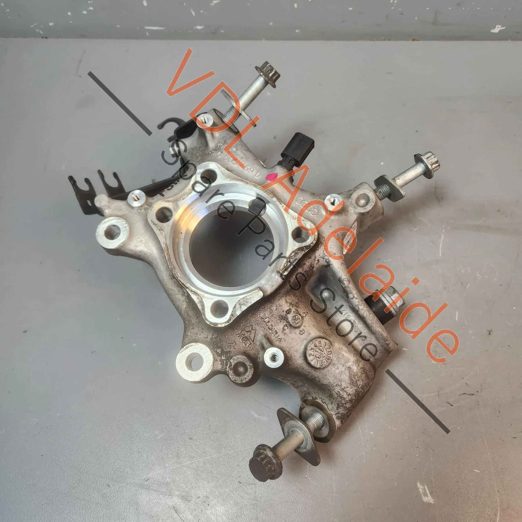 Audi RS5 F5 B9 Rear Left Wheel Bearing Housing Hub 8W0505431R