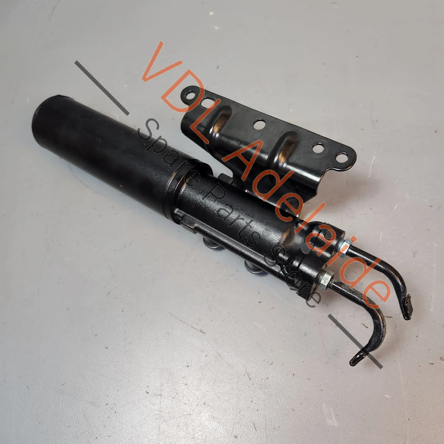 Audi RS5 F5 B9 RS4 Active Suspension Fluid Reservoir Shock Absorber Central Damper Valve 8W0616887 - Image 6