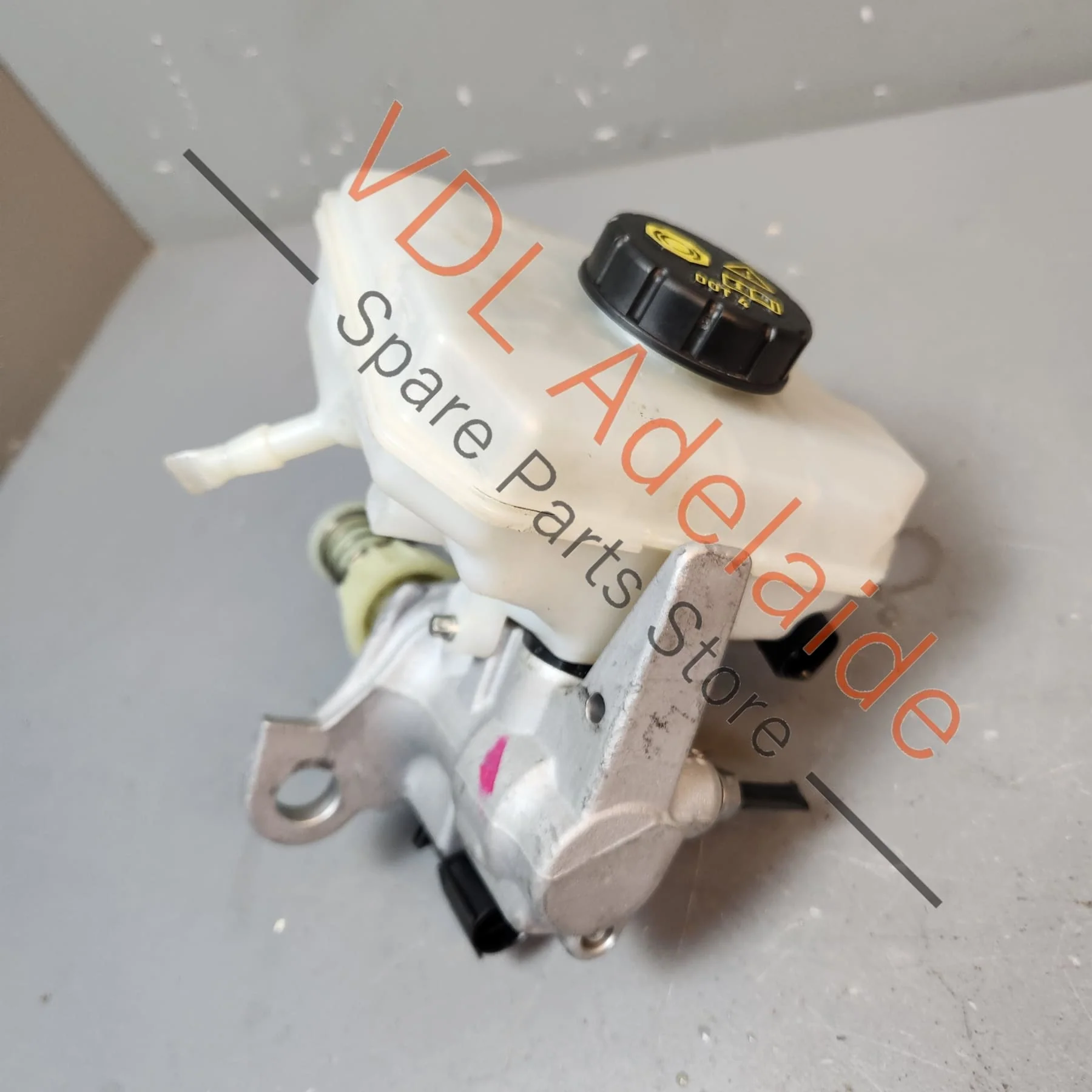 Audi RS5 F5 B9 Brake Master Cylinder 8W0611021 w Reservoir 8W0611301 - Image 2