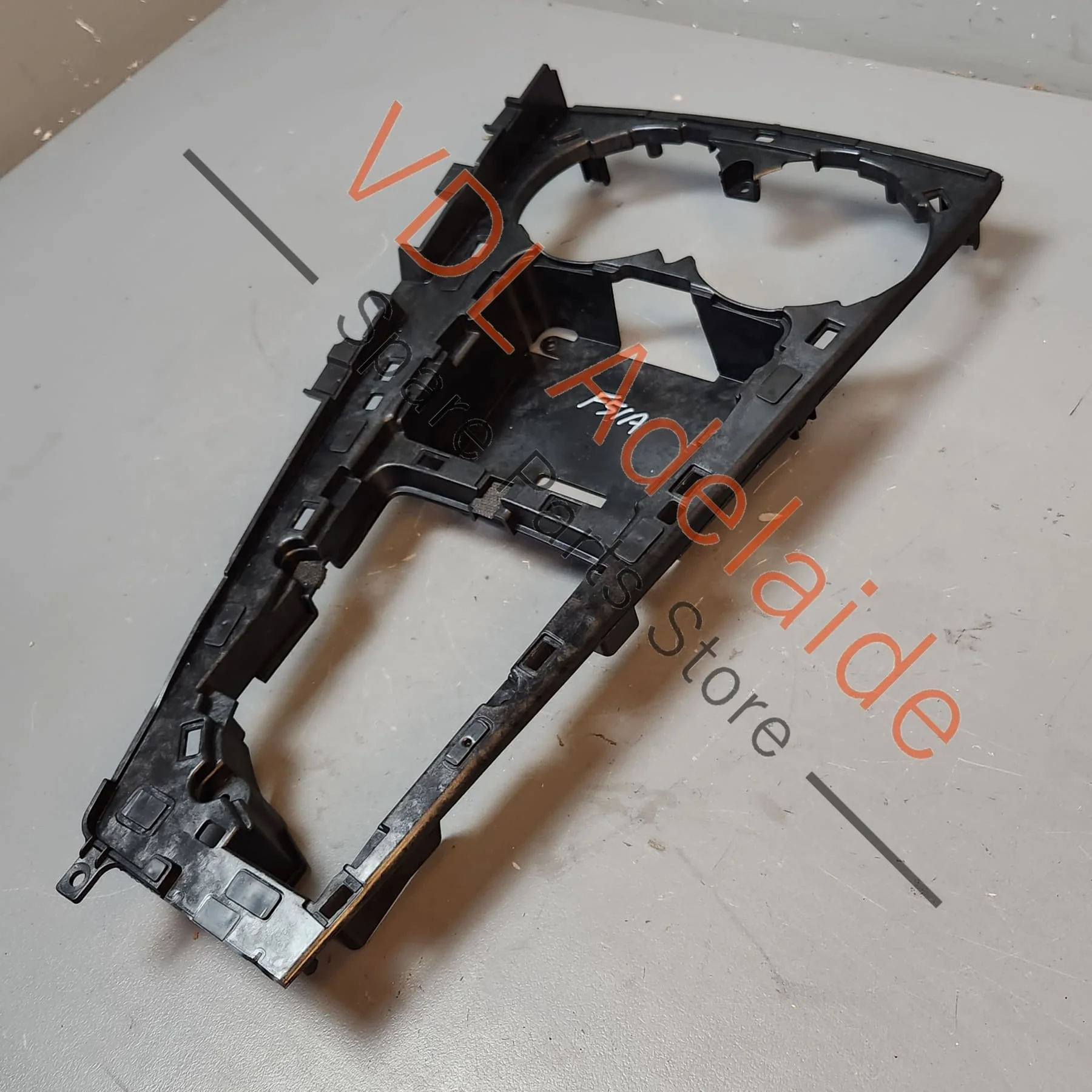 Audi A5 RS5 F5 B9 Cenre Console Trim Mounting Bracket 8W2864261A