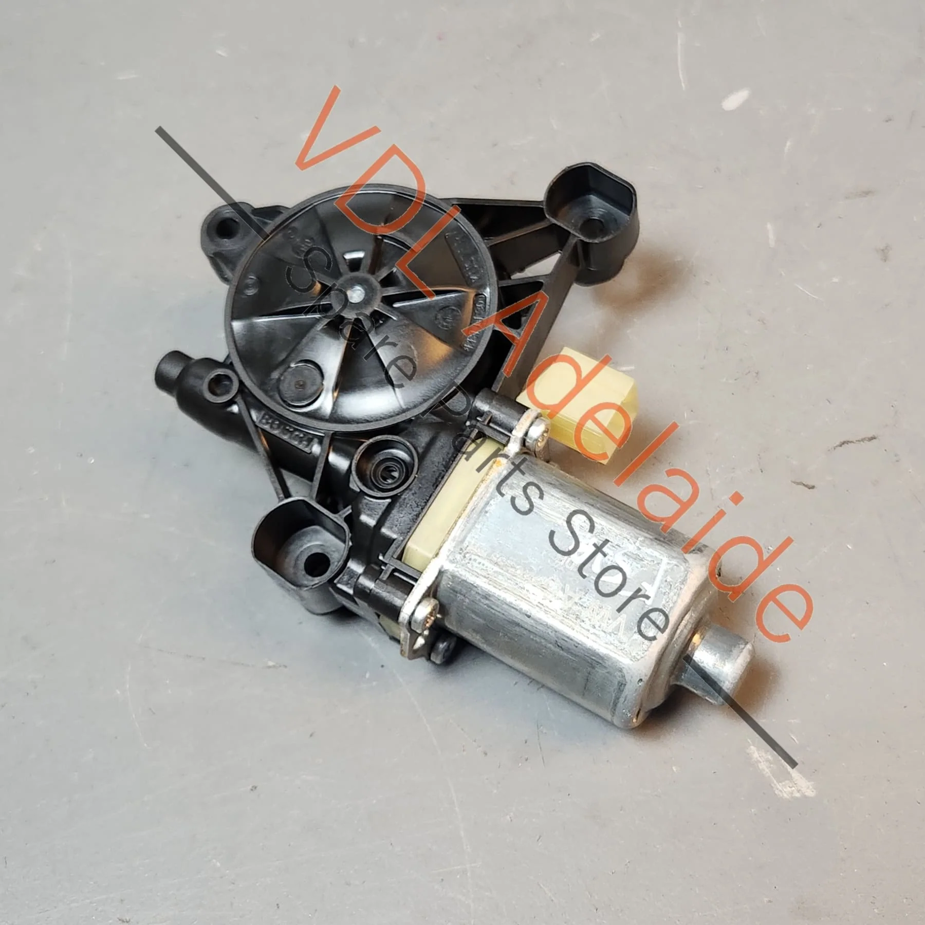 Audi A5 F5 A4 B9 Window Motor 8W0959801 - Image 5