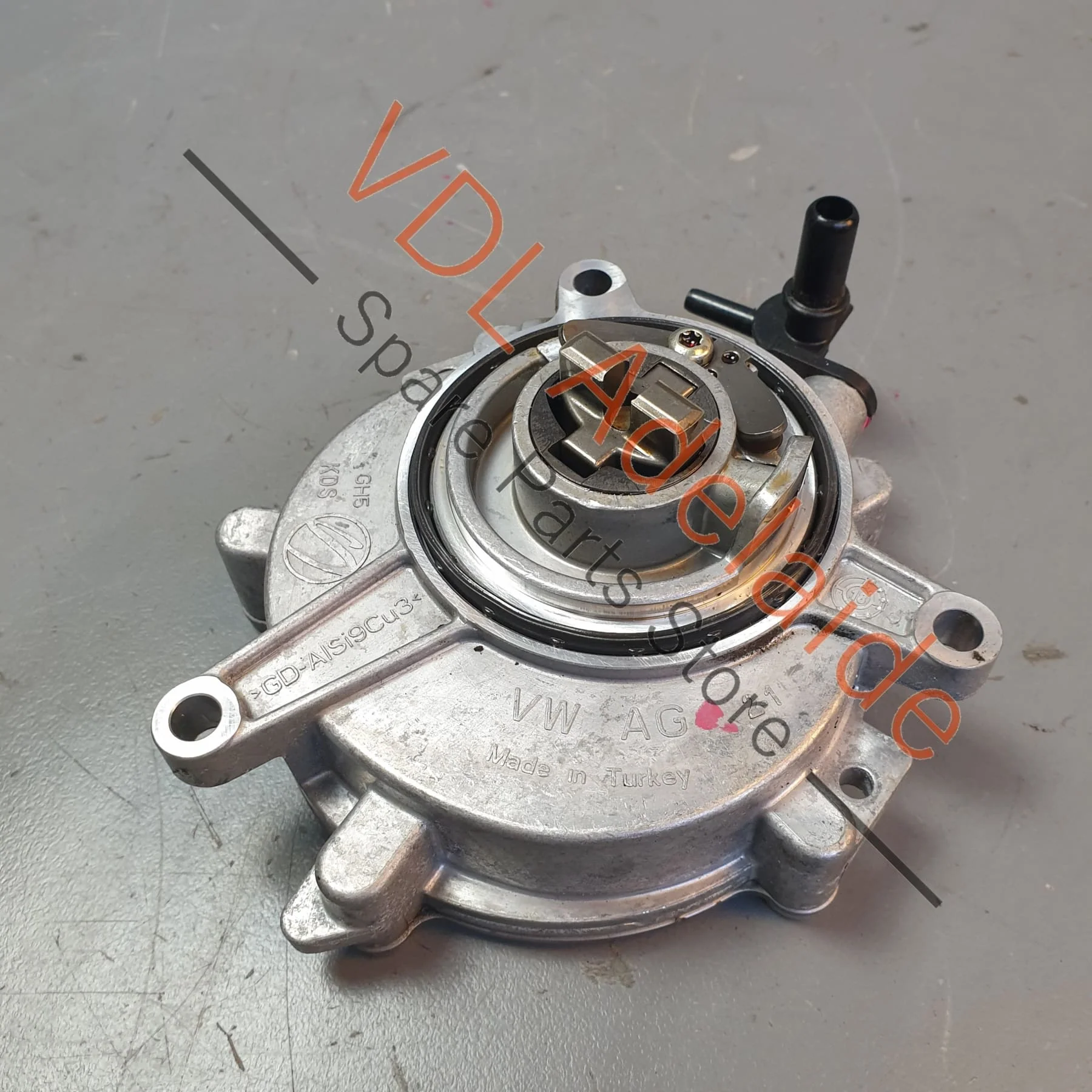 Audi Q7 RS4 RS5 2.9L Vacuum Pump 06M145100L - Image 5
