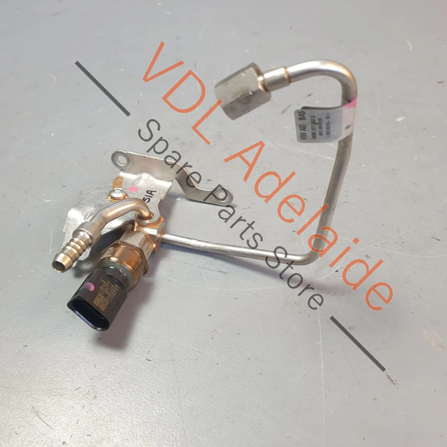 Audi RS4 RS5 11 BAR Fuel Pressure Sensor w Supply Line 06M127503S 059906054K 059906054L