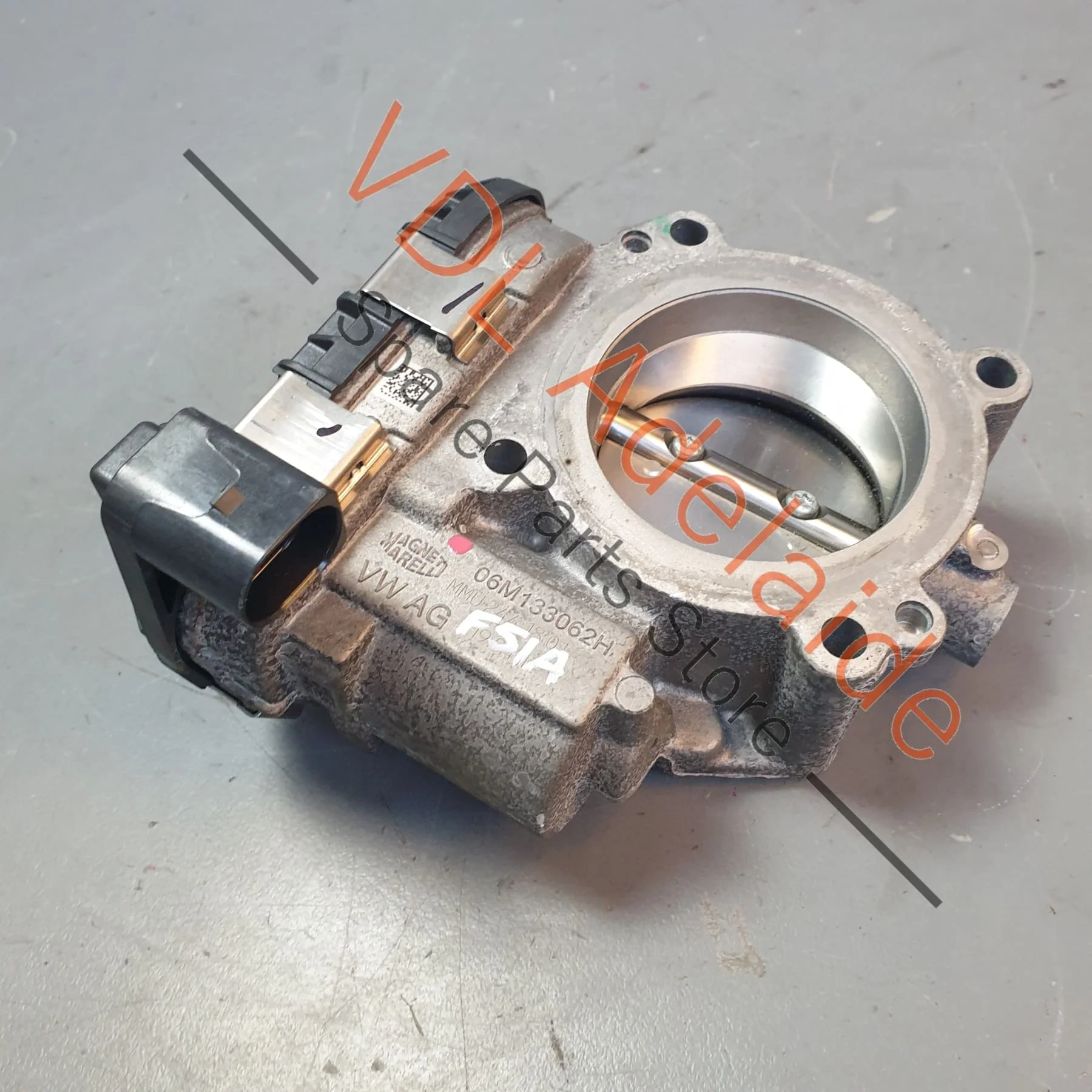Audi RS5 2.9L V6 Throttle Valve Flap Butterfly 06M133062H 06M133062L