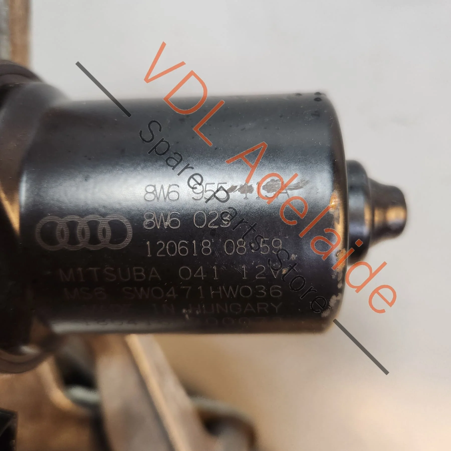 Audi A4 B9 A5 F5 Windscreen Wiper Motor & Linkages for RHD 8W6955023C - Image 3