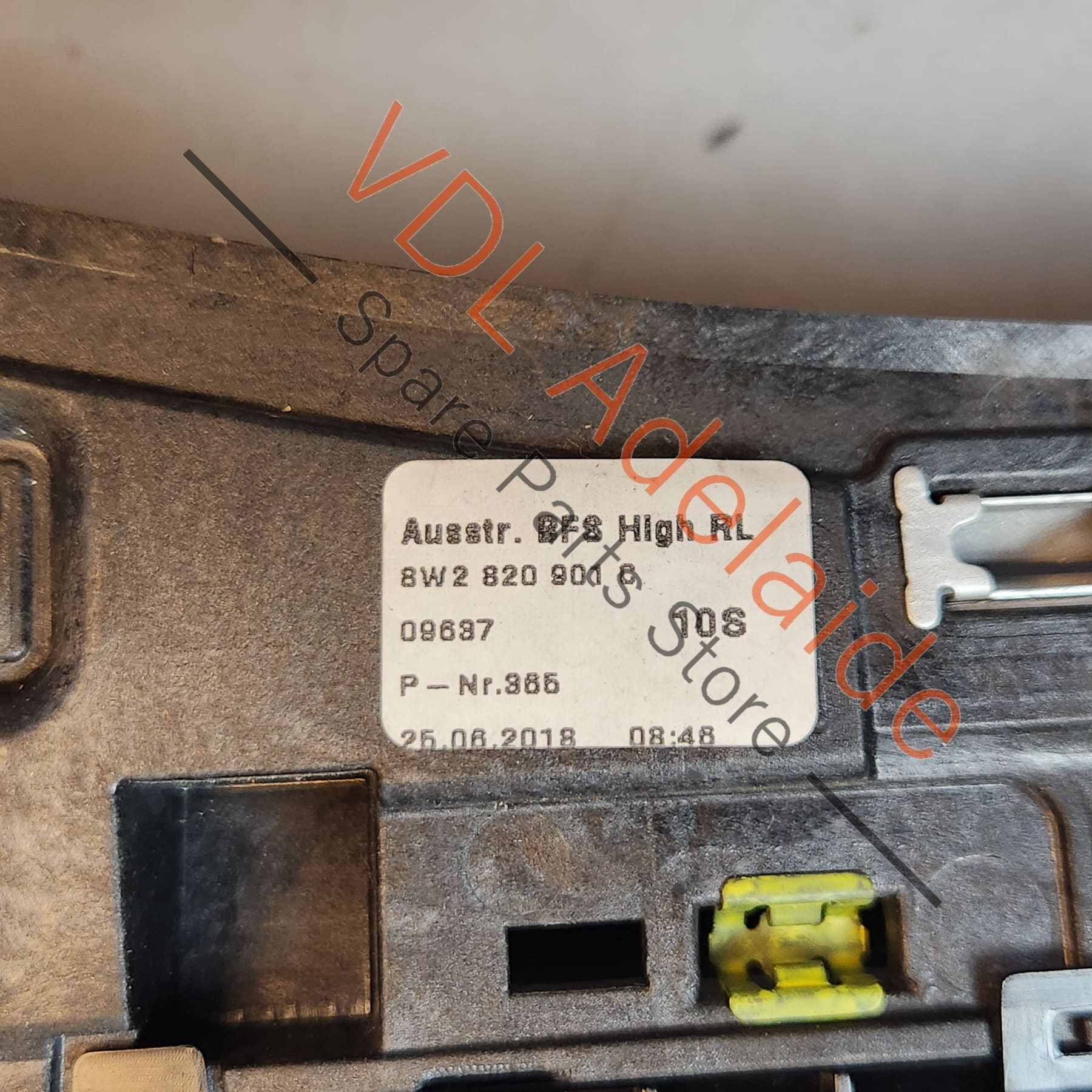 Audi A5 F5 Centre Dashboard Air Vent for RHD 8W2820901C - Image 8