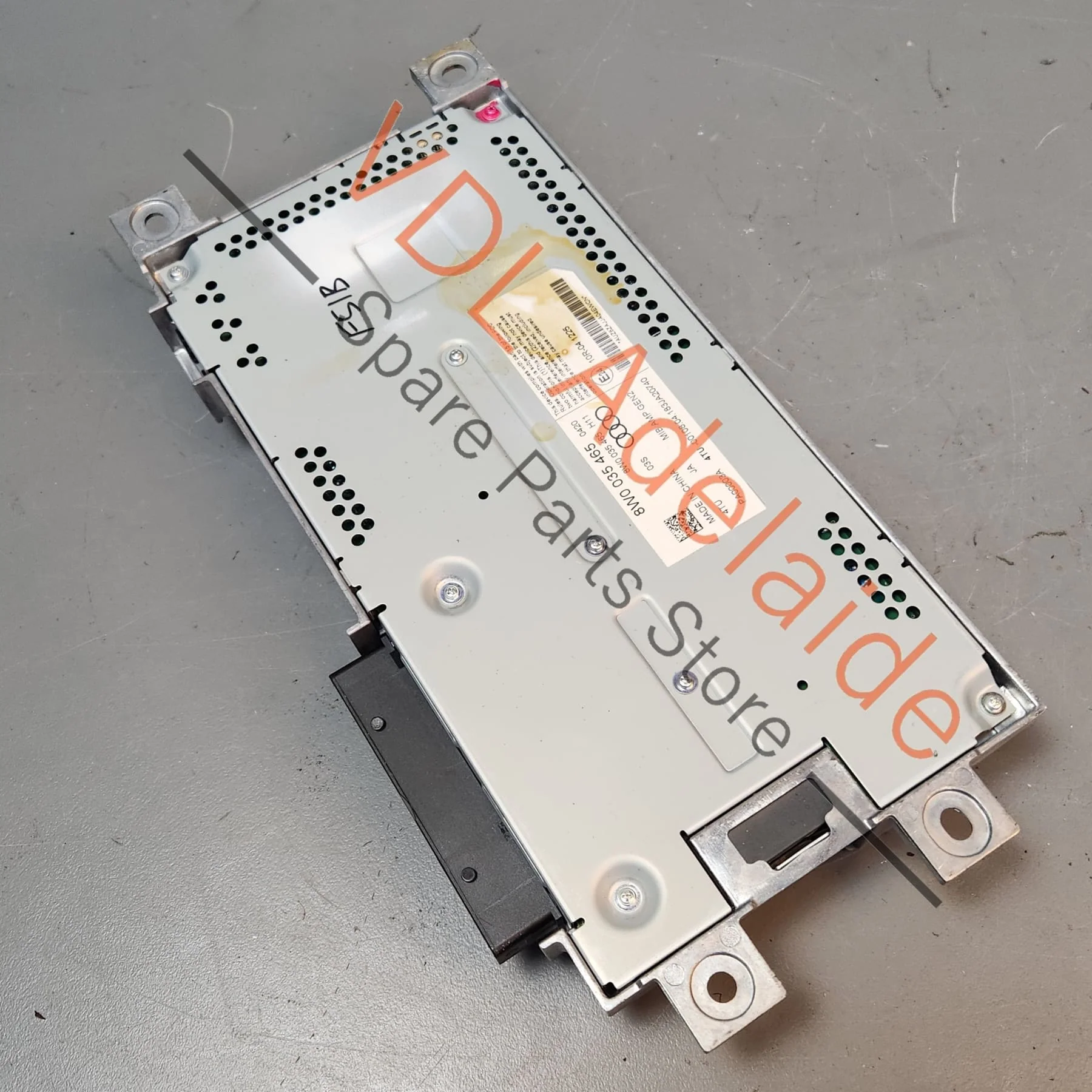 Audi A5 F5 8V Audio Amplifier for Premium B&O Sound 8W0035465