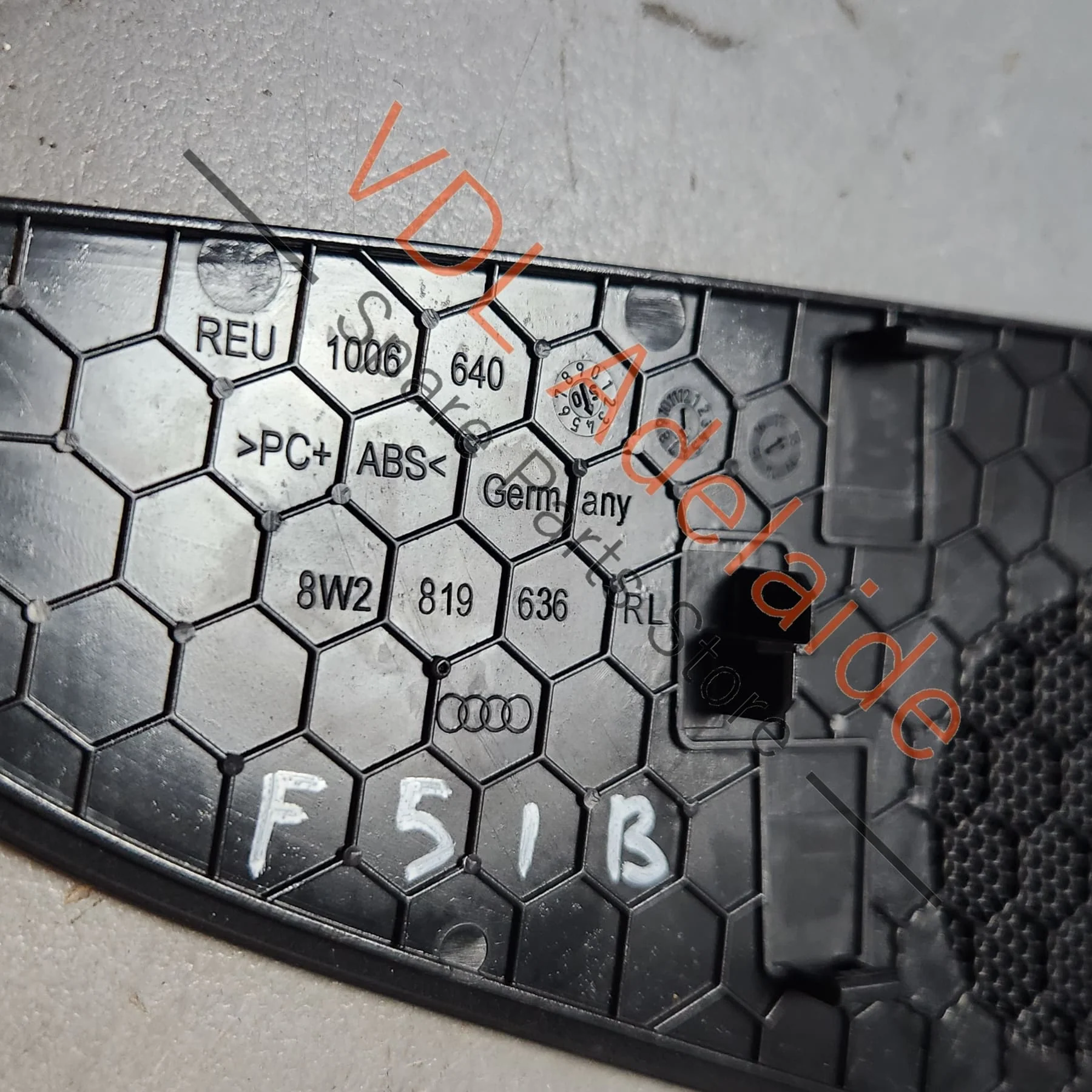 Audi A5 F5 Centre Dashboard Speaker Vent Grille Interior Trim RHD 8W2819636 - Image 3