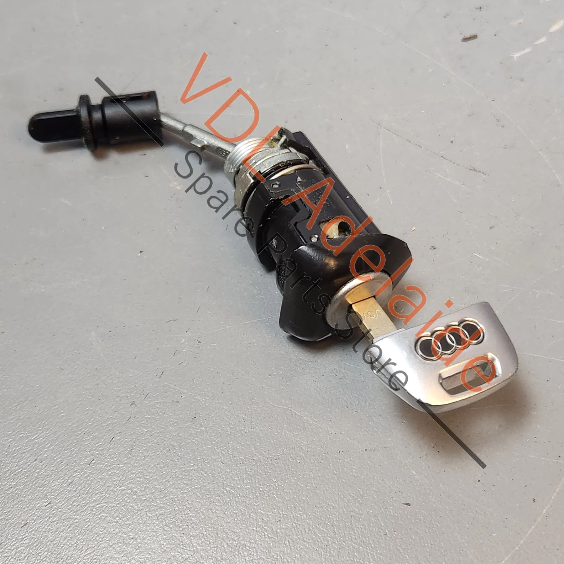 Audi A5 F5 Door Lock Barrel with Blade Key 107837168EG - Image 2