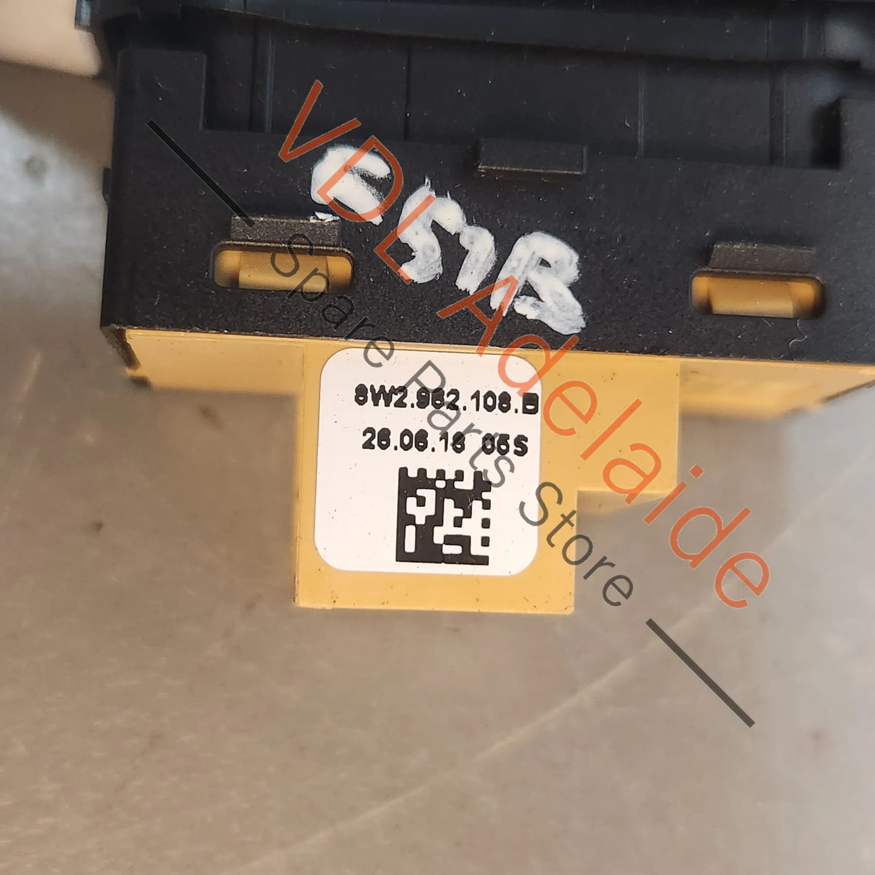 Audi A5 F5 Right Side Door Lock Switch Button 8W2962108B - Image 2