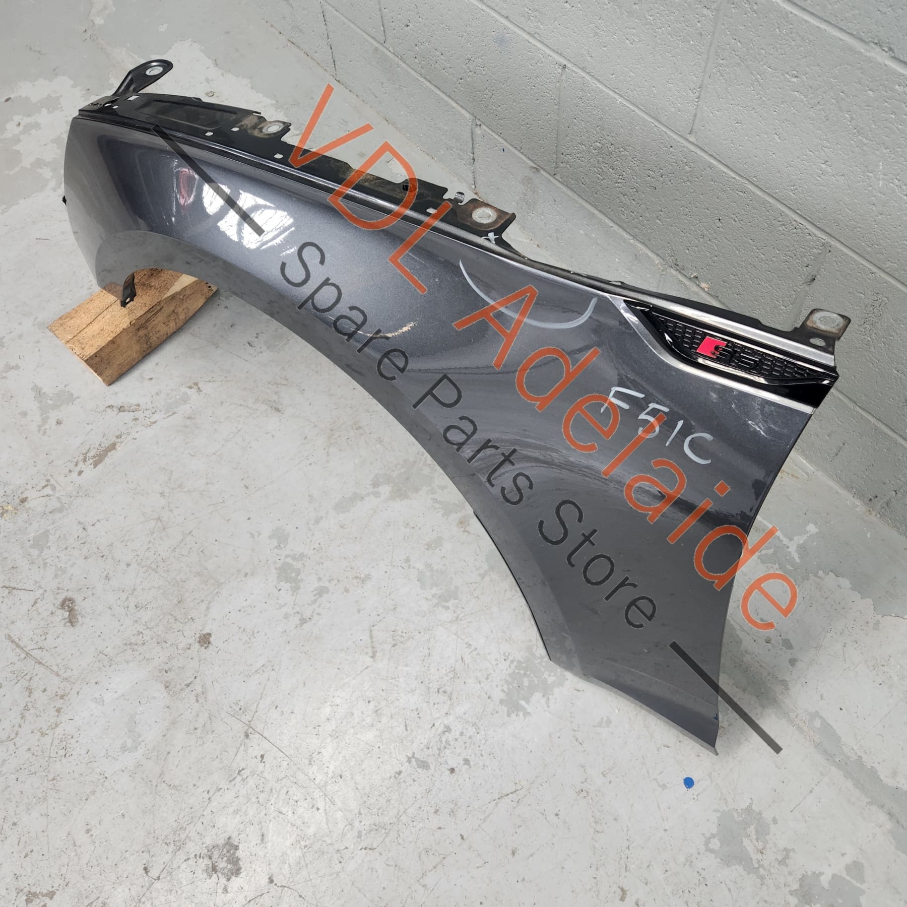 Audi A5 S5 Front Left Quarter Fender Mudguard Panel 8W6821105B Daytona Grey Pearl LZ7S/6Y/Z7S - Image 4