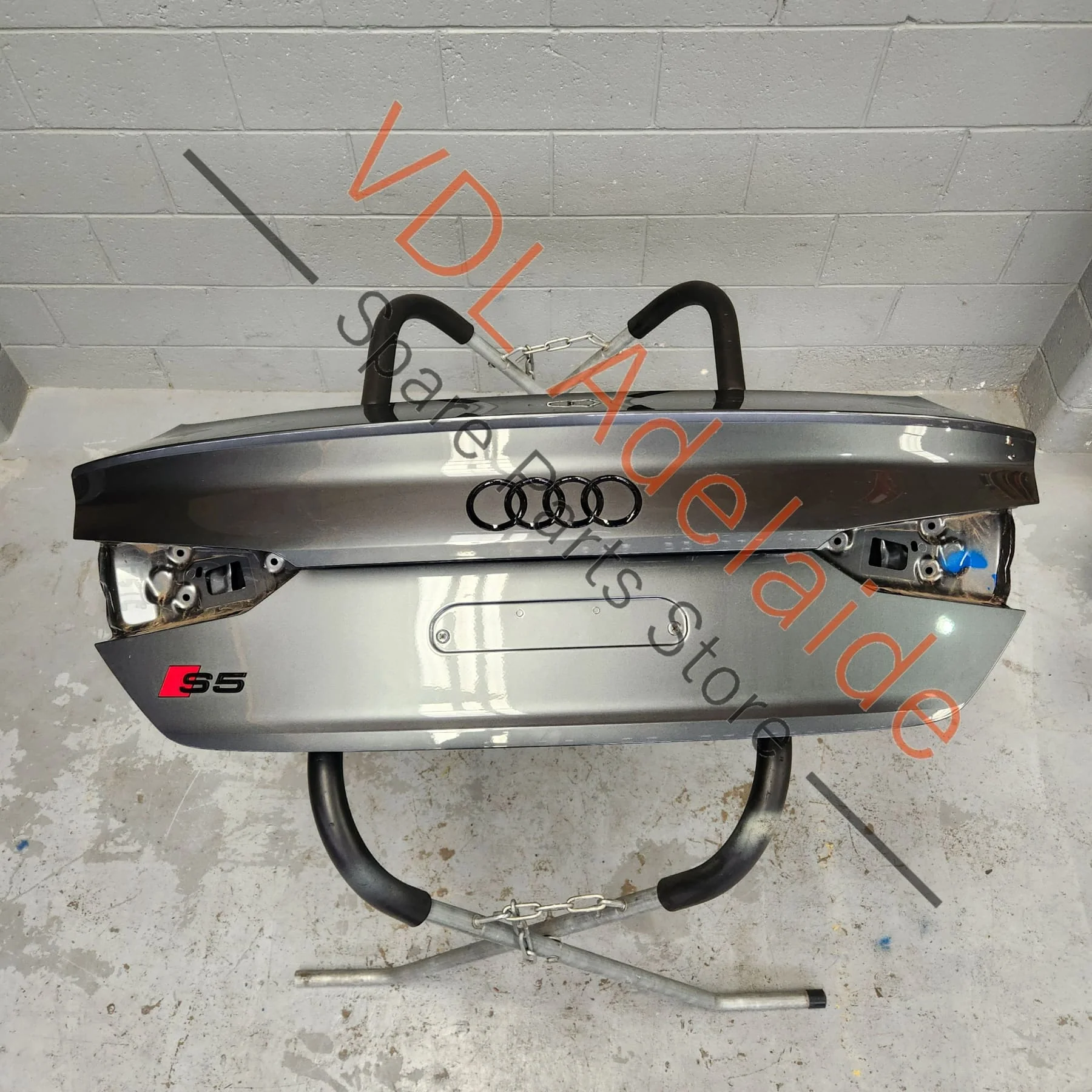 Audi A5 S5 RS5 F5 Rear Boot Lid Trunk Hatch Panel with Spoiler 8W6827025E 8W6827933C GRU Daytona Grey Pearl LZ7S/6Y/Z7S