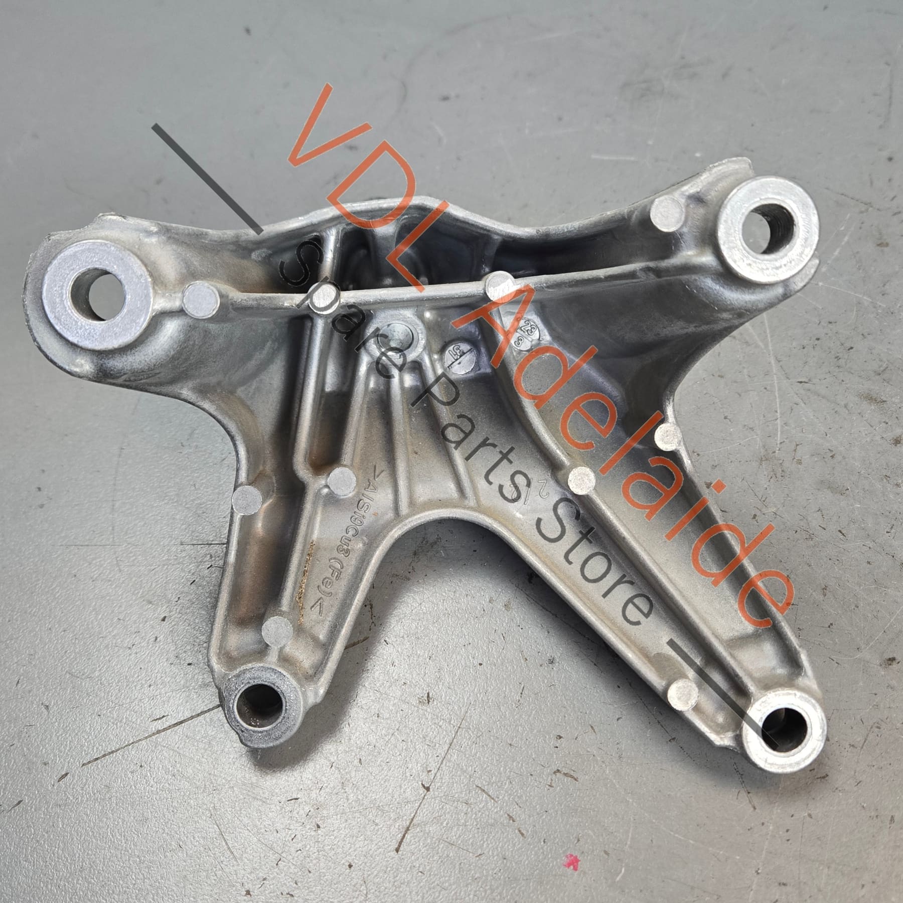 Audi B9 S4 S5 3.0 V6 Aluminium Engine Mounting Bracket Left Side 8W0199307L 8W0199307Q - Image 2