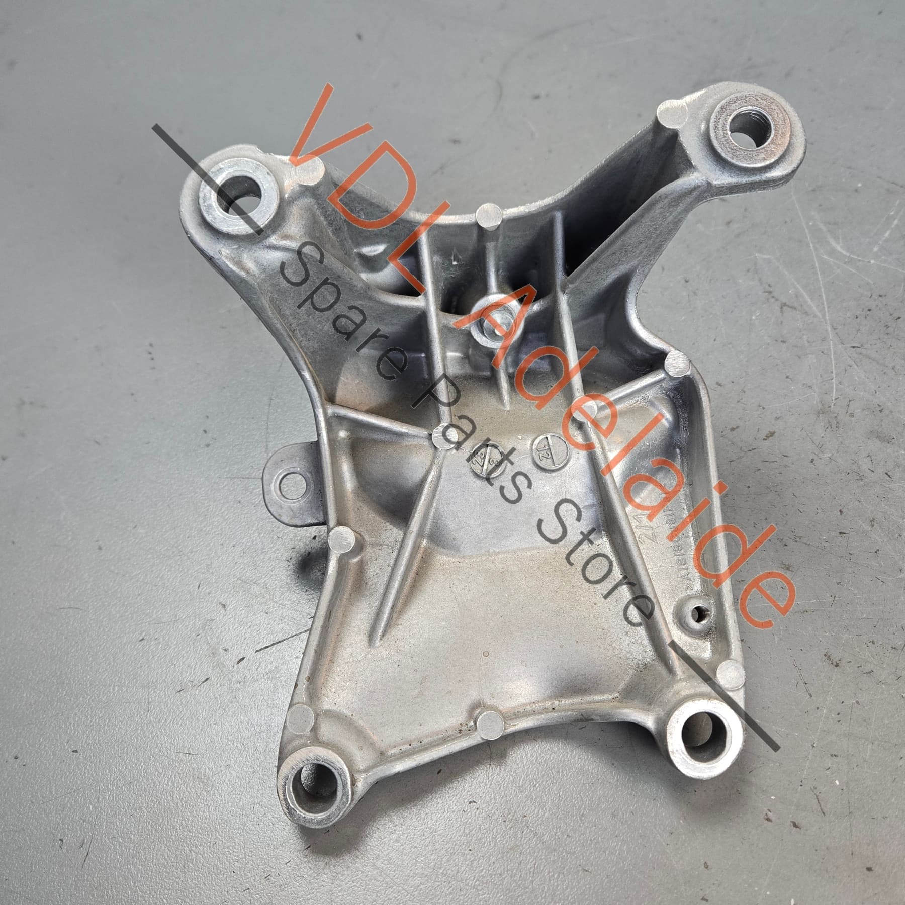 Audi B9 S4 S5 3.0 V6 Aluminium Engine Mounting Bracket Right Side 8W0199308R - Image 2