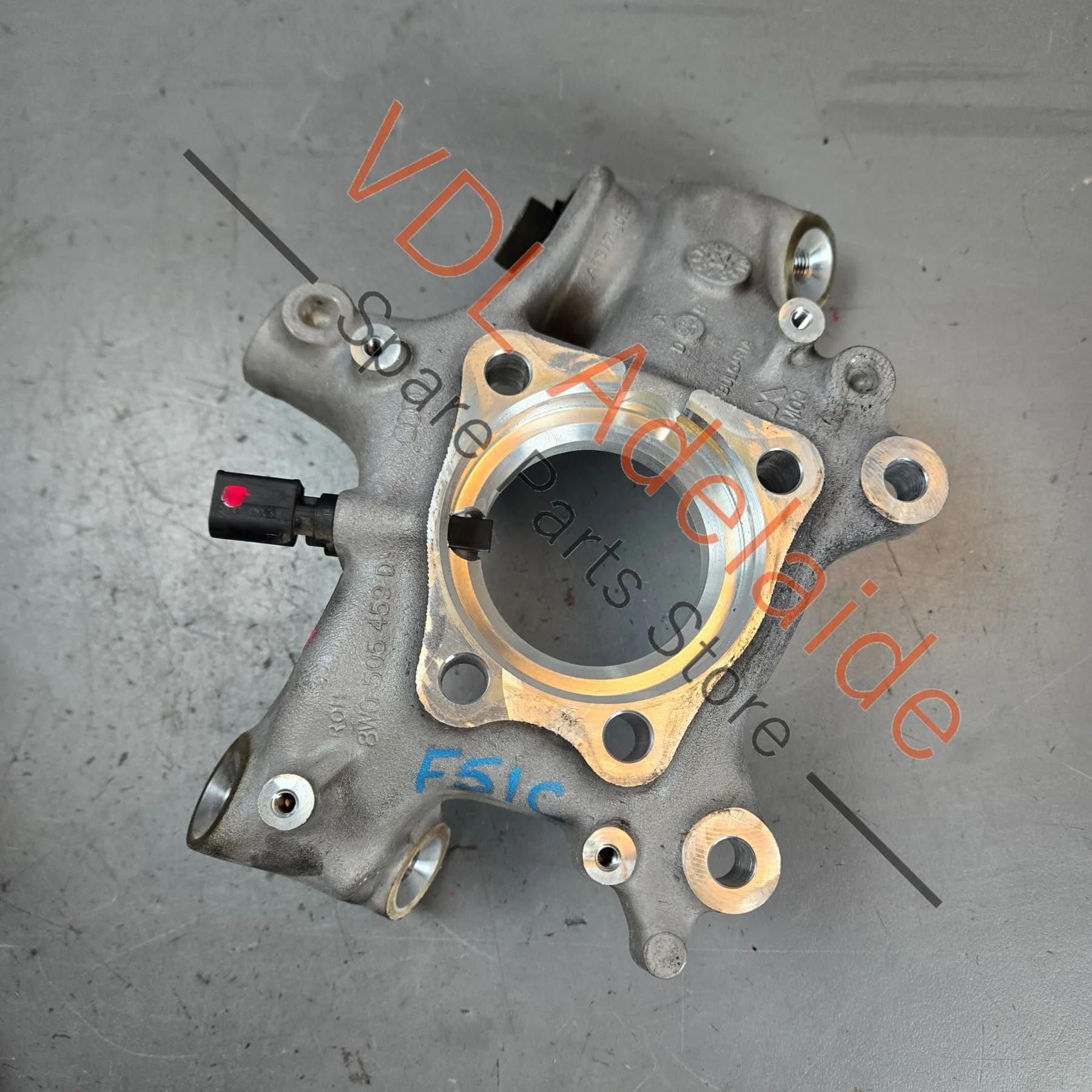 Audi A4 A5 RS5 RS4 Rear Left Wheel Hub Knuckle Bearing Housing 8W0505431Q 8W0505459D