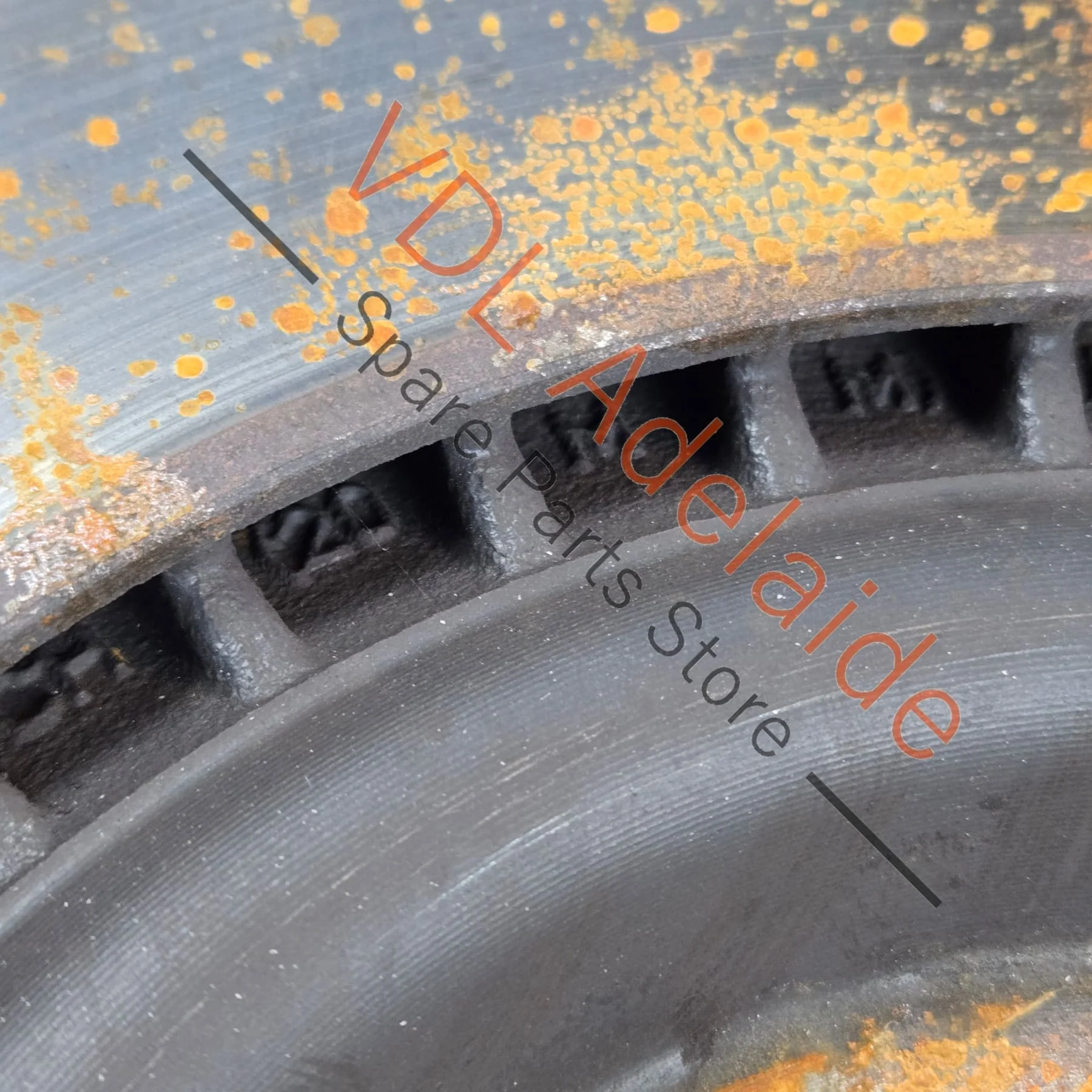 Audi S5 S4 B9 Rear Brake Disc Rotor Set 330x22mm 8W0615601K 80% remaining life - Image 10
